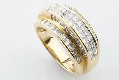 14K Yellow Gold Princess Shape Invisible Set Retro Diamond Band With Baguettes
