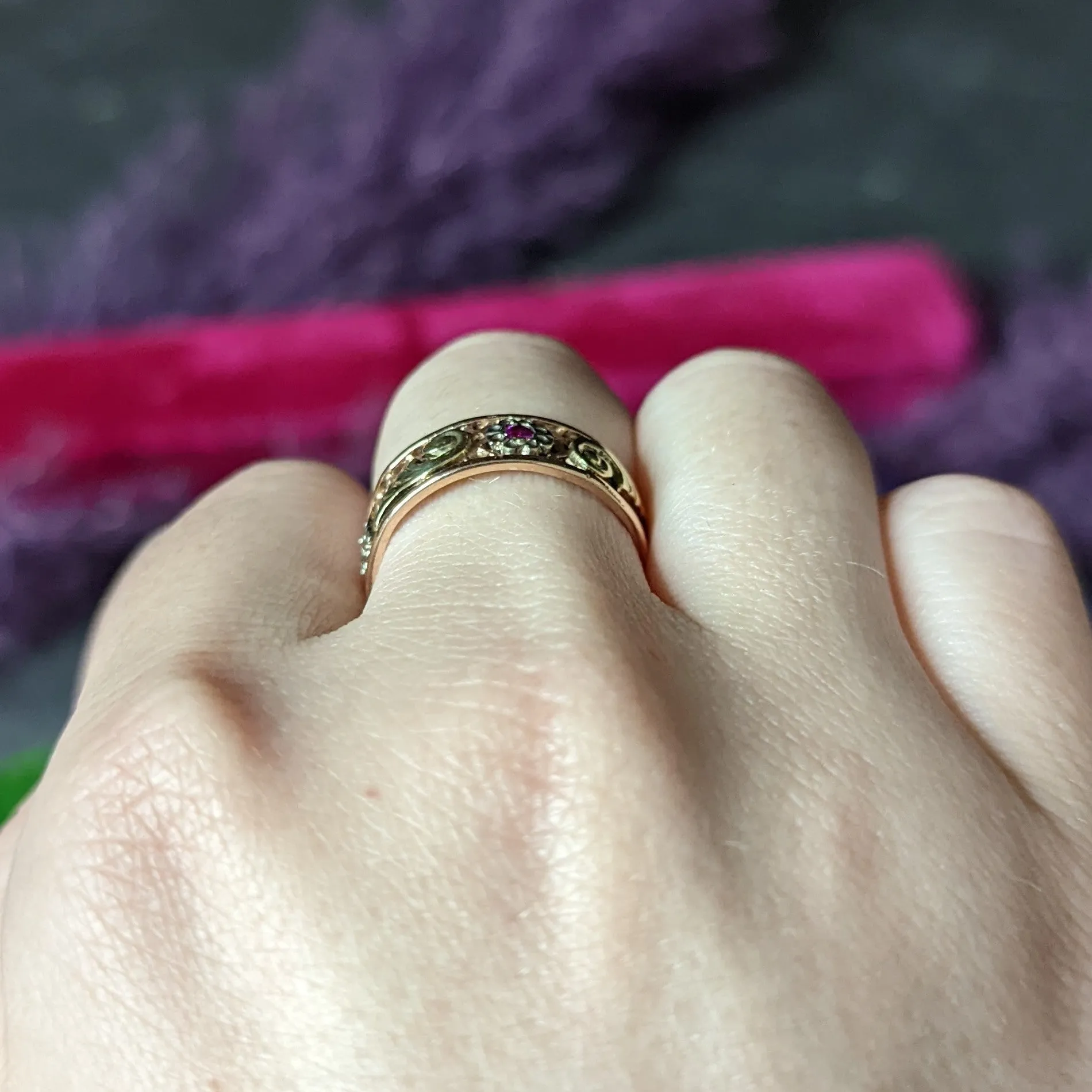 1940's Retro Ruby 14 Karat Tri-Colored Gold 7MM Unisex Band Ring
