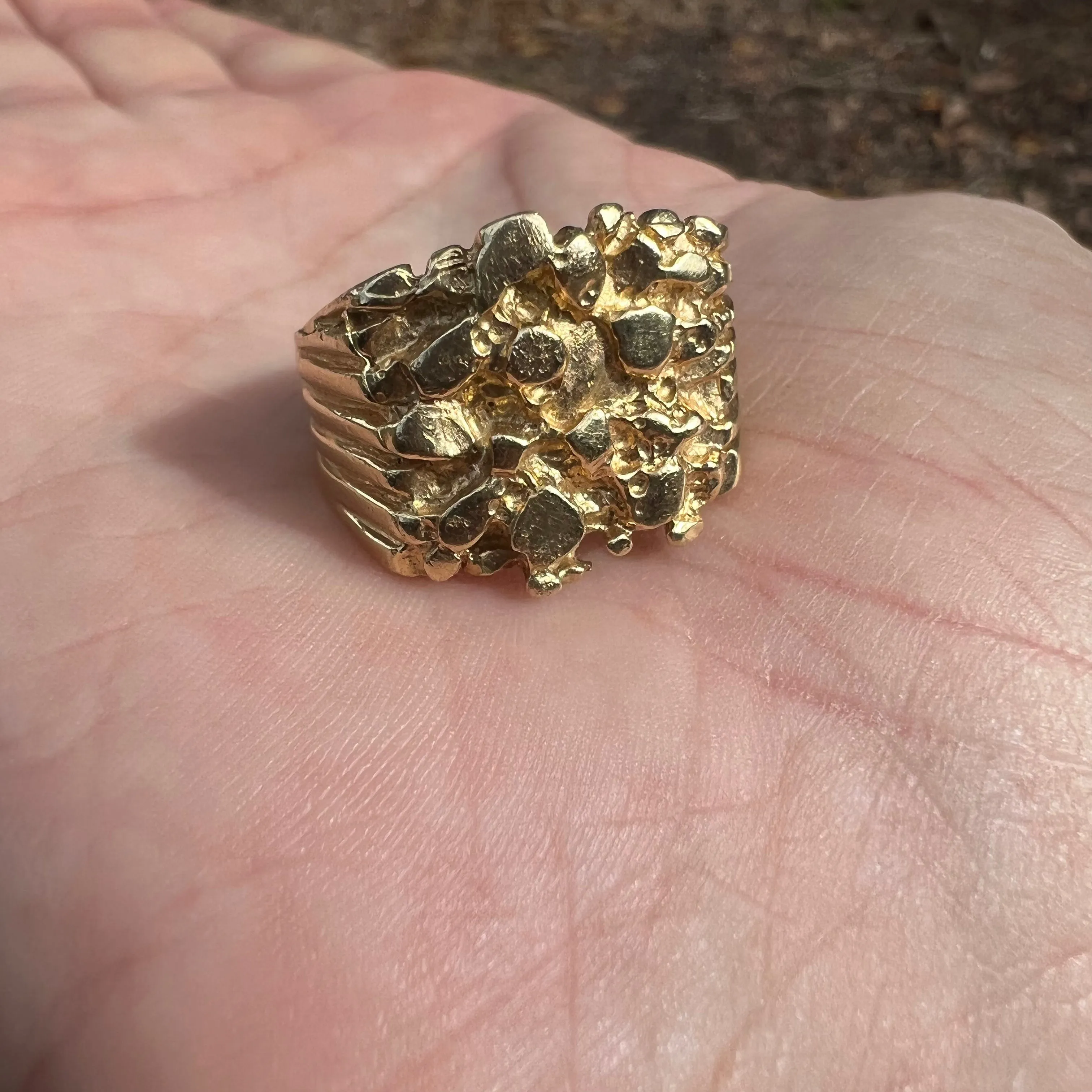 1988 Solid 14k Yellow Gold “Low Profile” Nugget Ring (9.5)