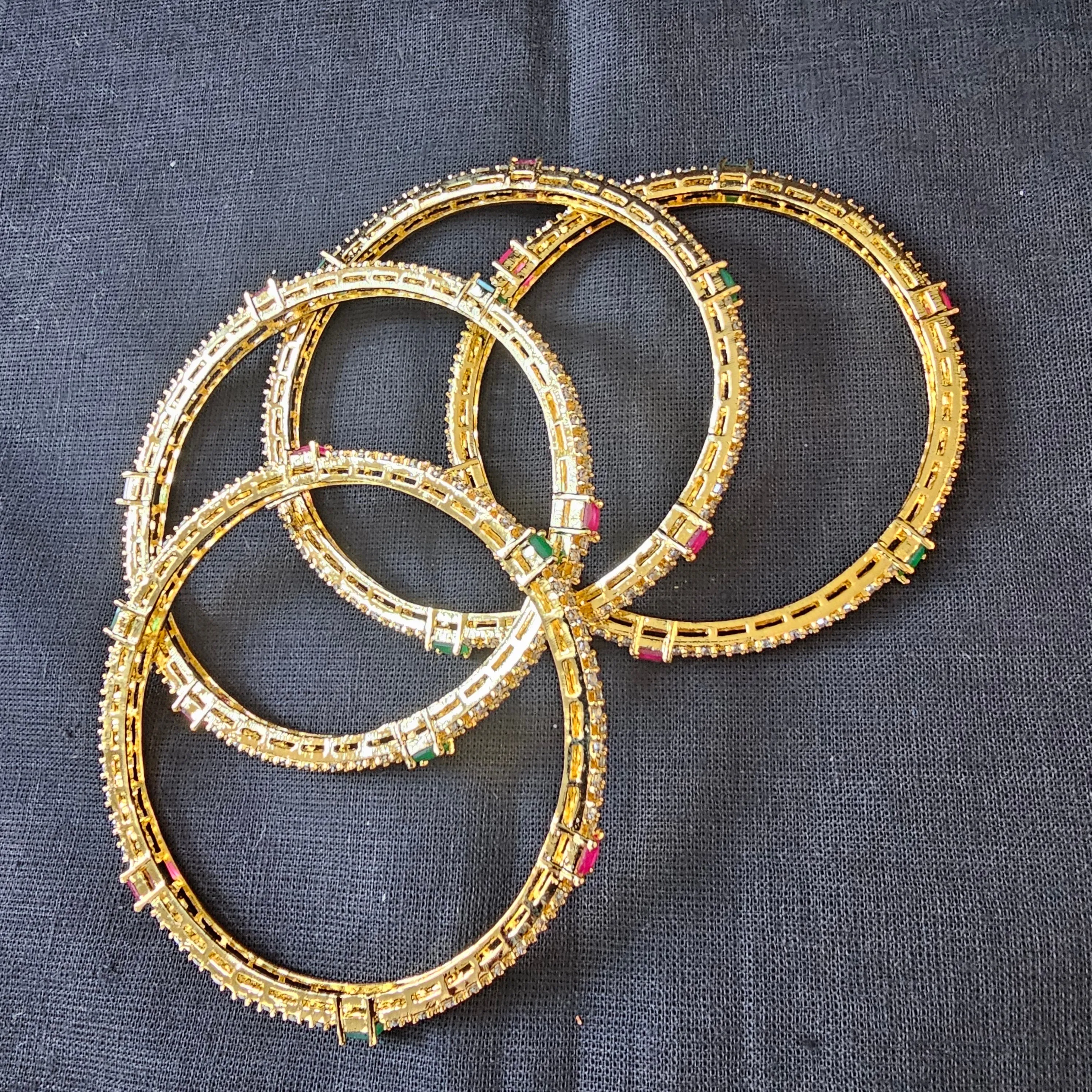 4 Bangle set