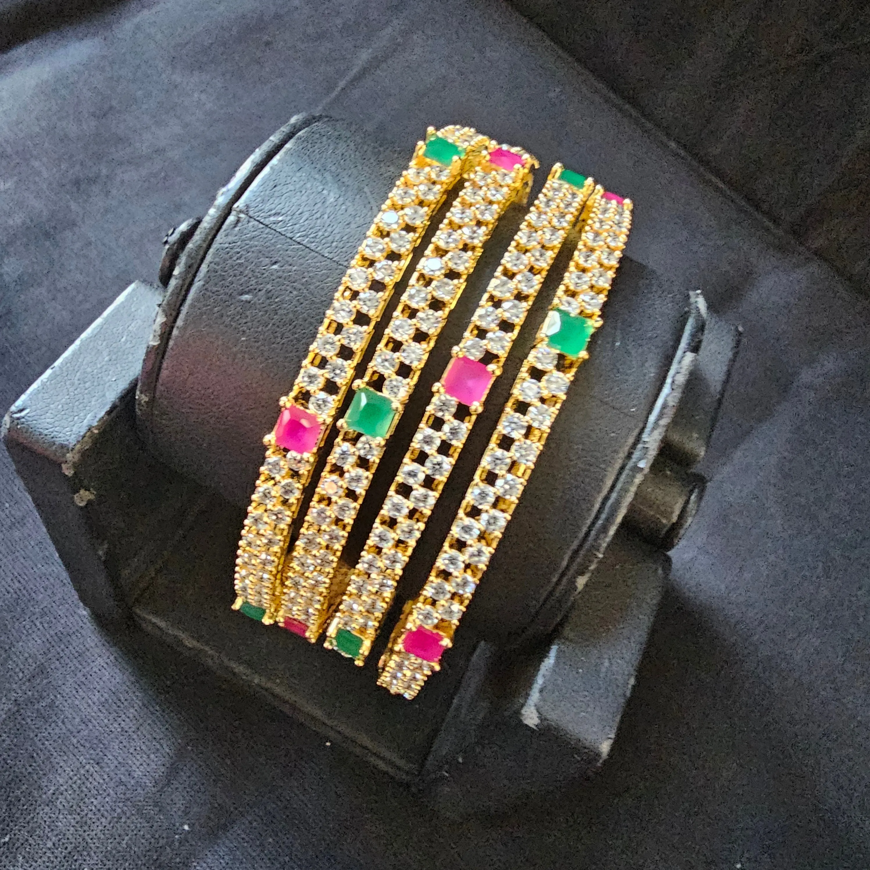 4 Bangle set