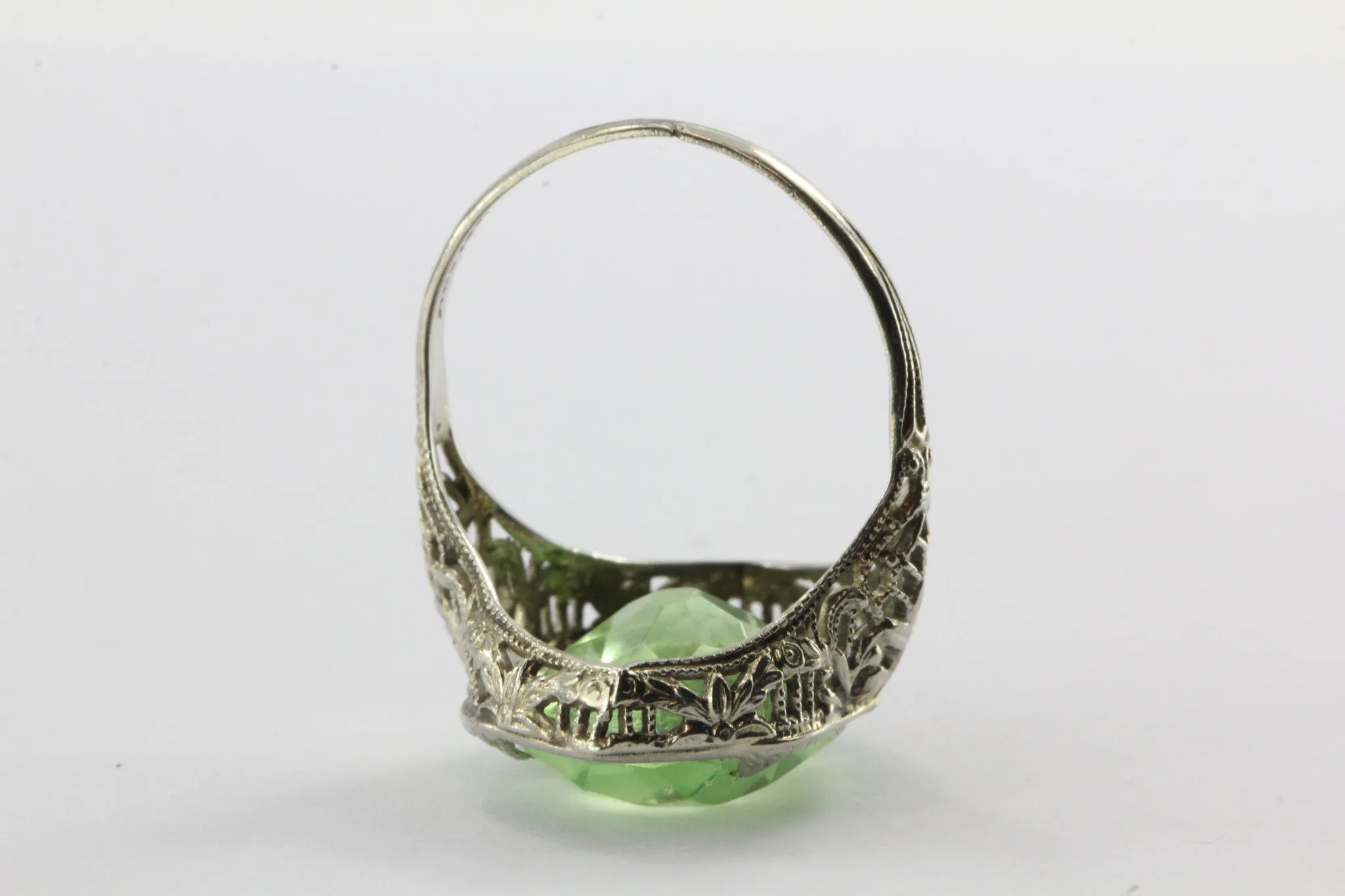 Antique 10K White Gold Green Stone Edwardian Chunky Ring
