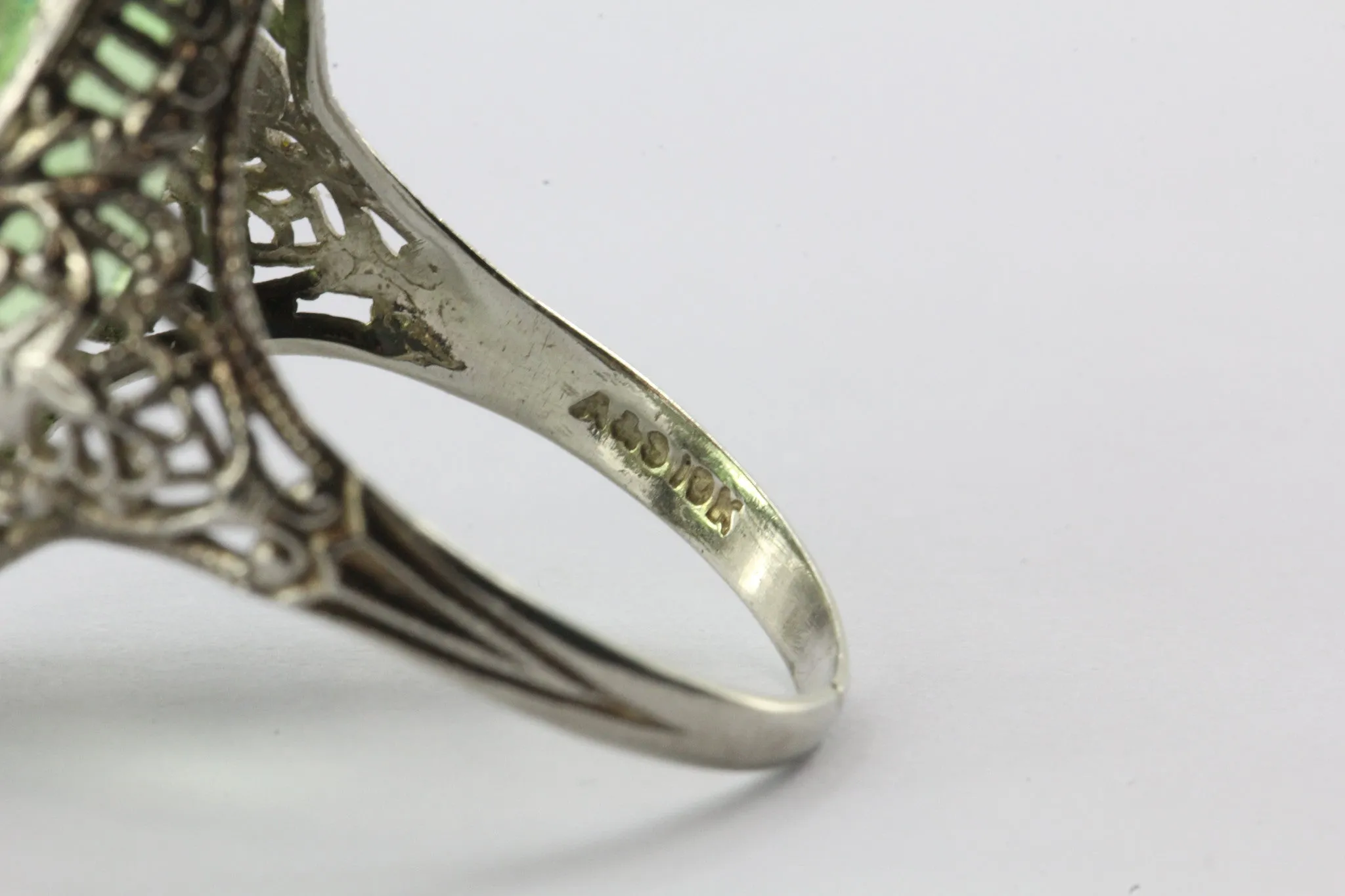 Antique 10K White Gold Green Stone Edwardian Chunky Ring