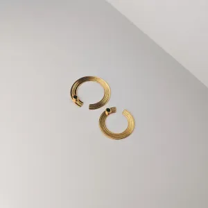 C line  ORBIT back cuff closure