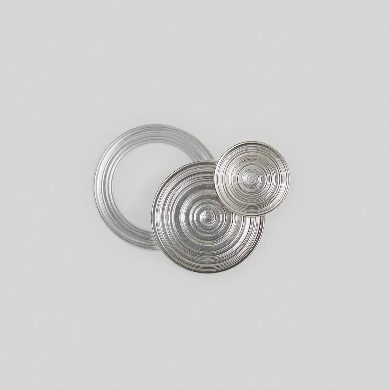 C line  ORBIT back cuff closure