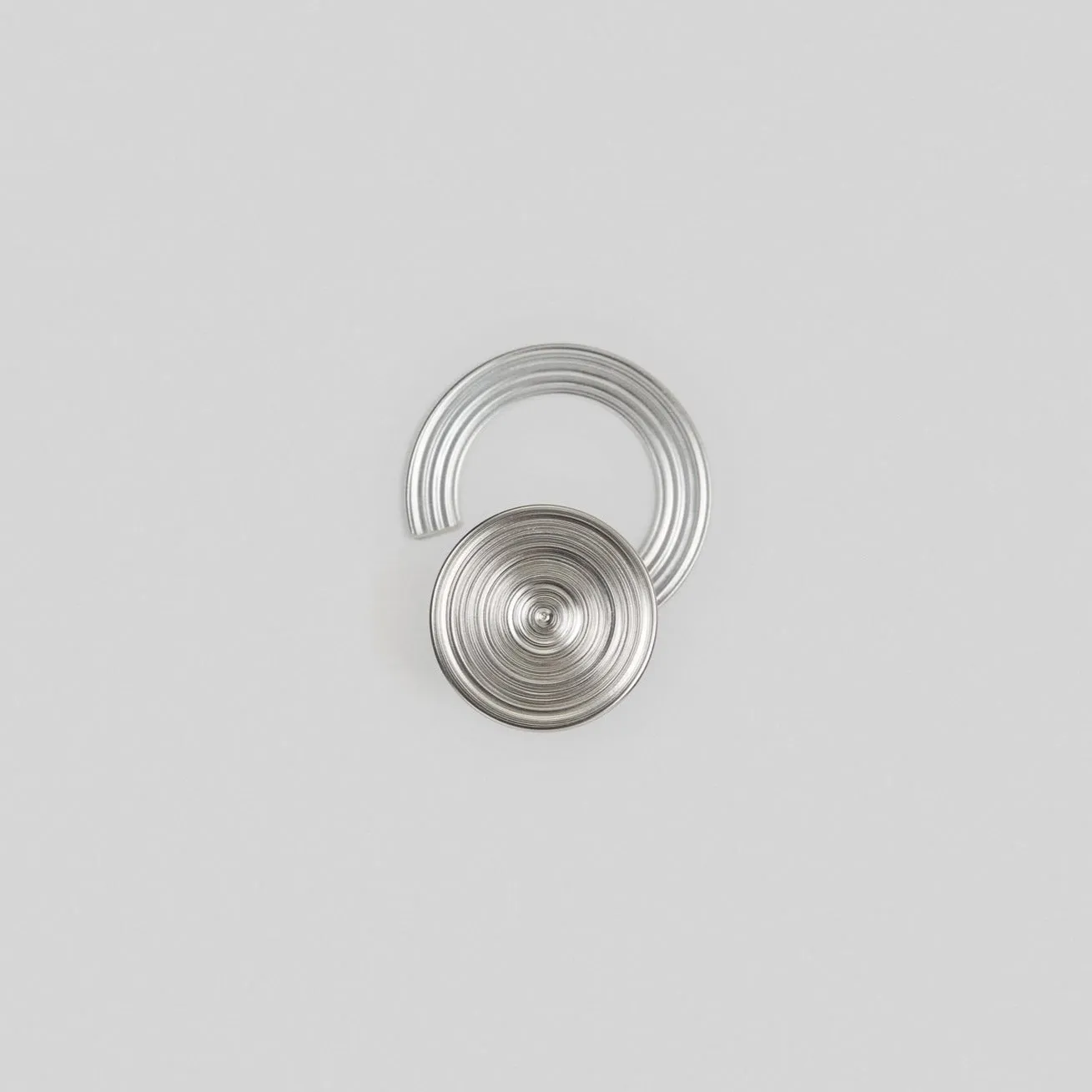 C line  ORBIT back cuff closure