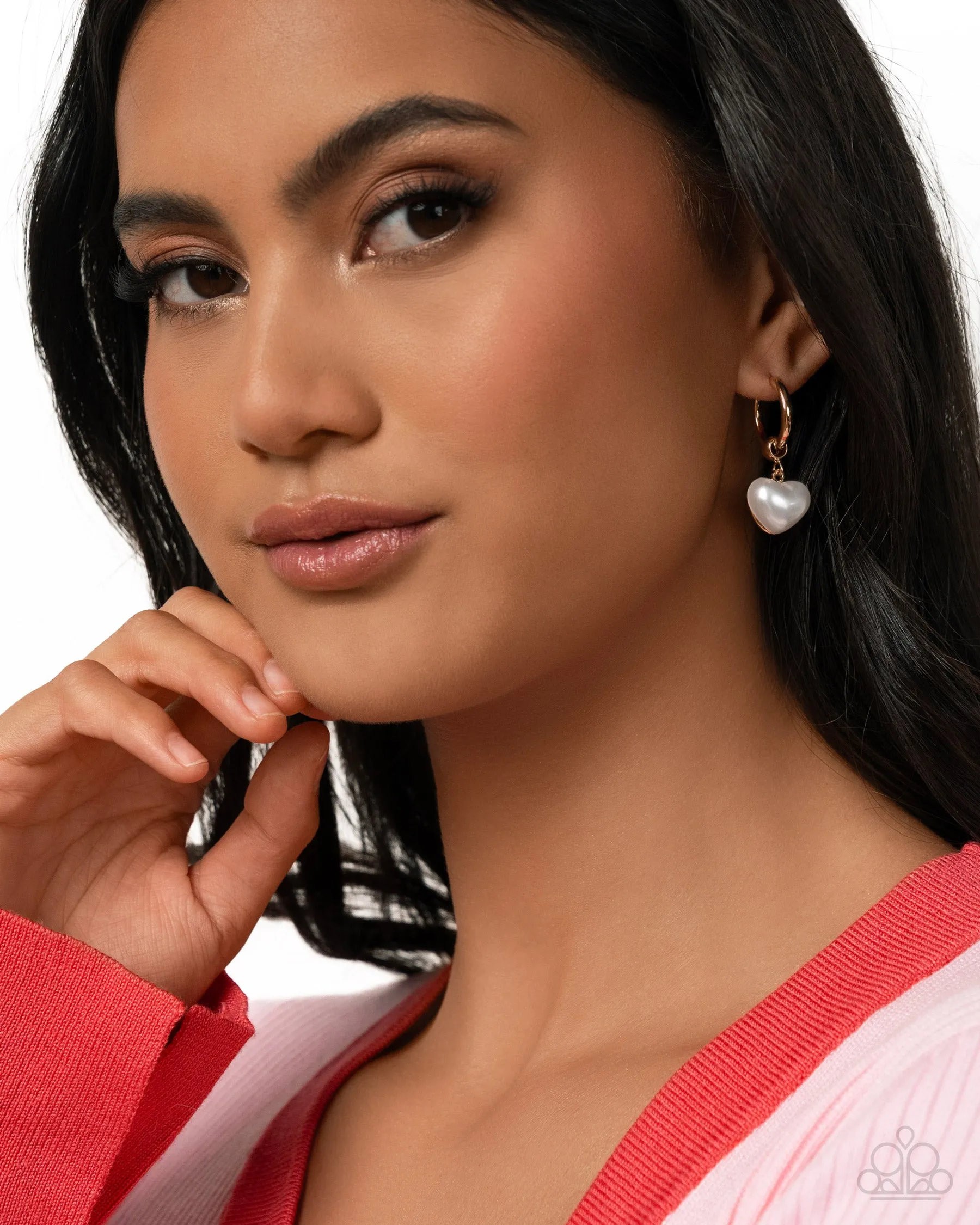 Carriage Chic - Gold (Pearly Heart) Hinge Earring