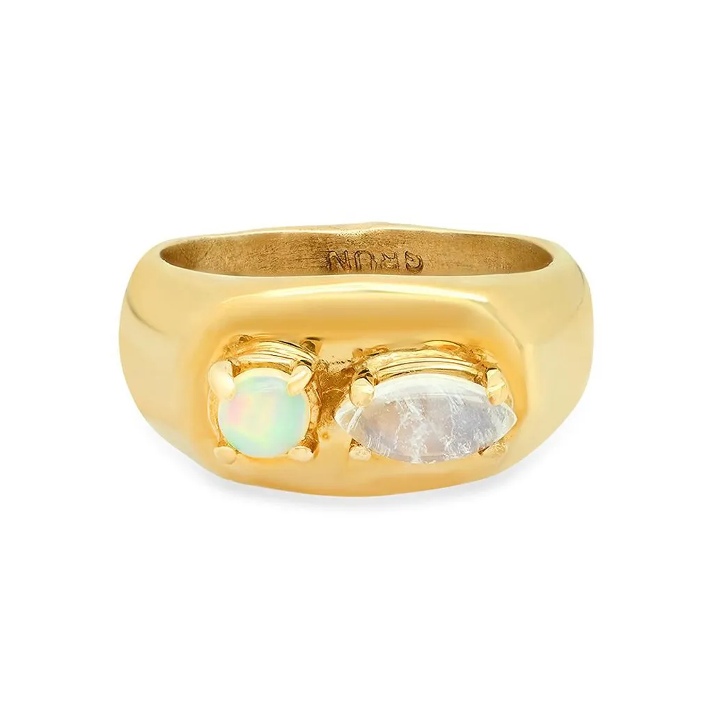 Chunky Signet Ring Pink Opal/Moonstone