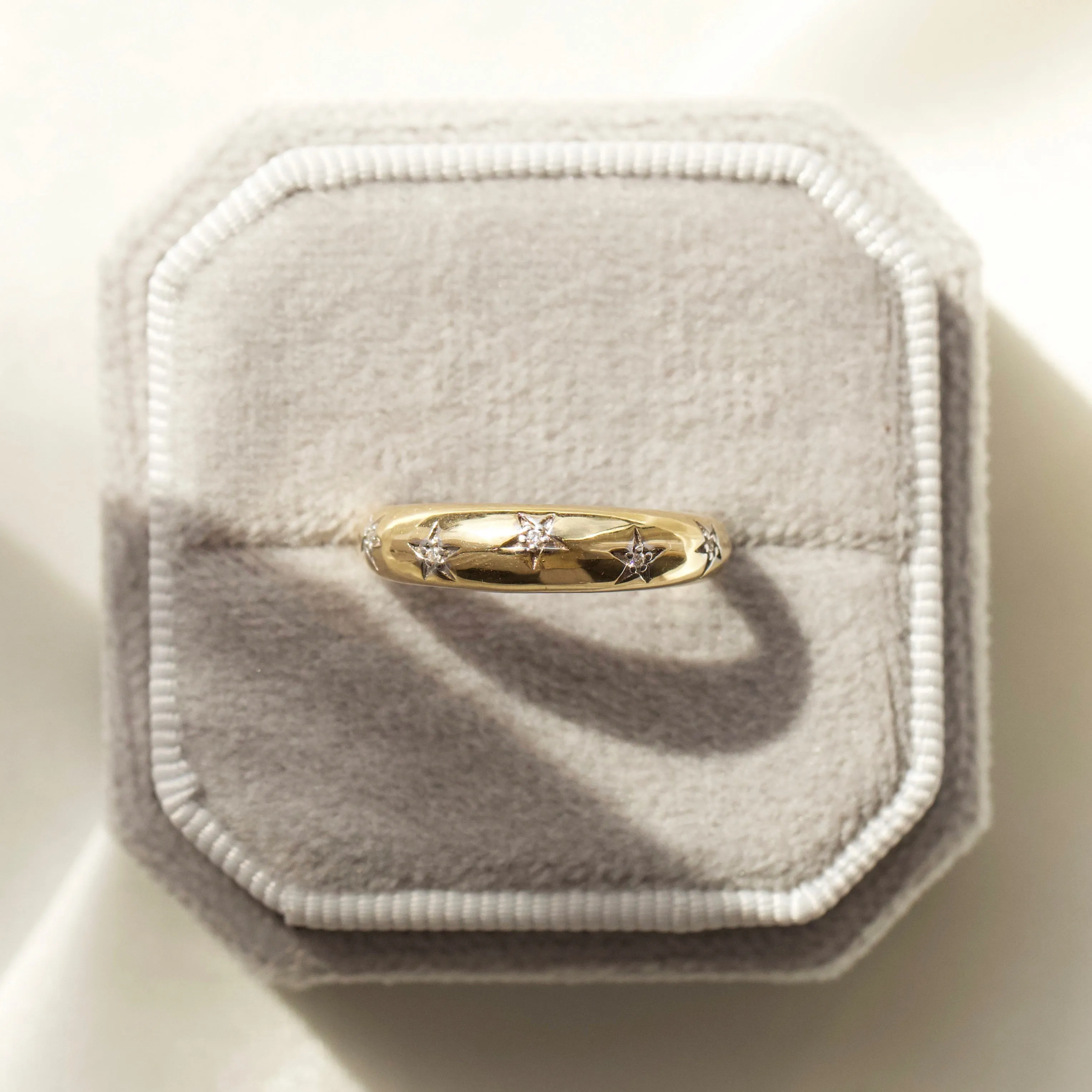 Chunky Star Set Diamond Band