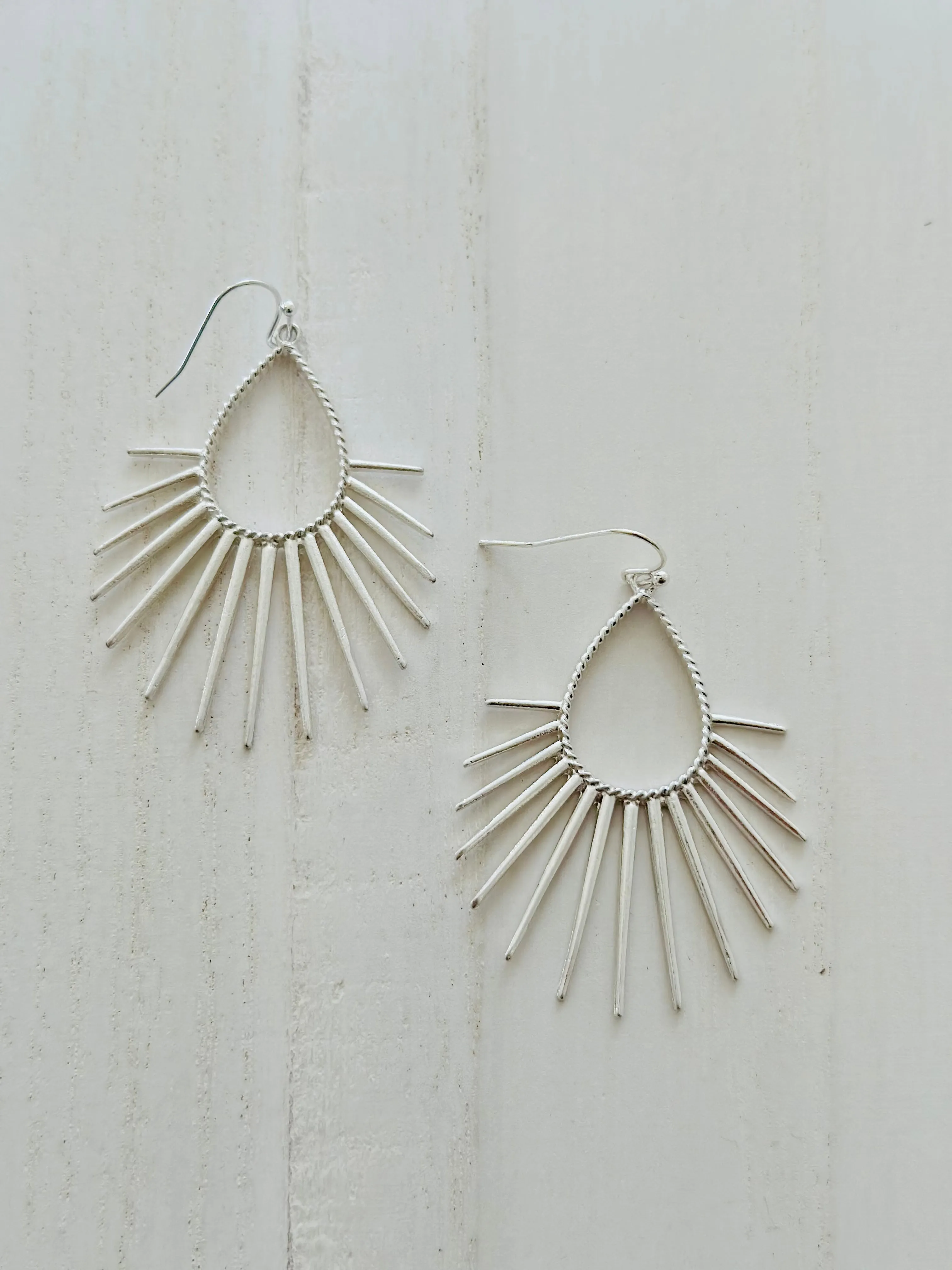 ER228 SPIKED TEARDROP EARRINGS