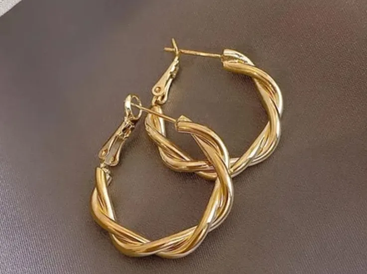 Oona Gold Circle Twist Earrings
