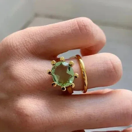 Oval Claw Ring in various colours