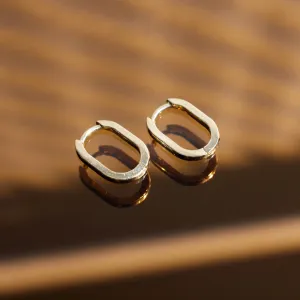 Oval Hinged Huggies