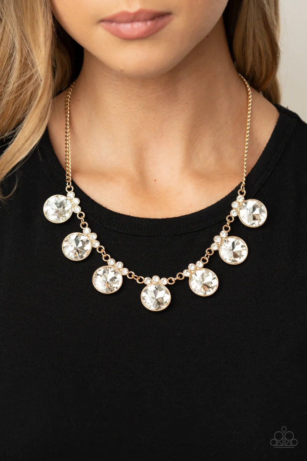 Paparazzi GLOW-Getter Glamour - Gold Necklace