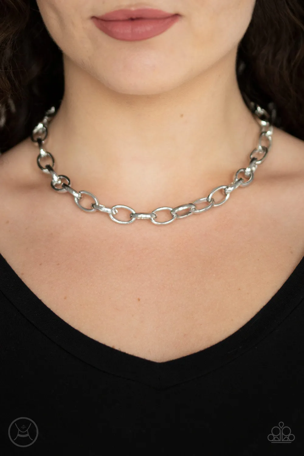 Paparazzi Urban Uplink -  Silver Chain Choker