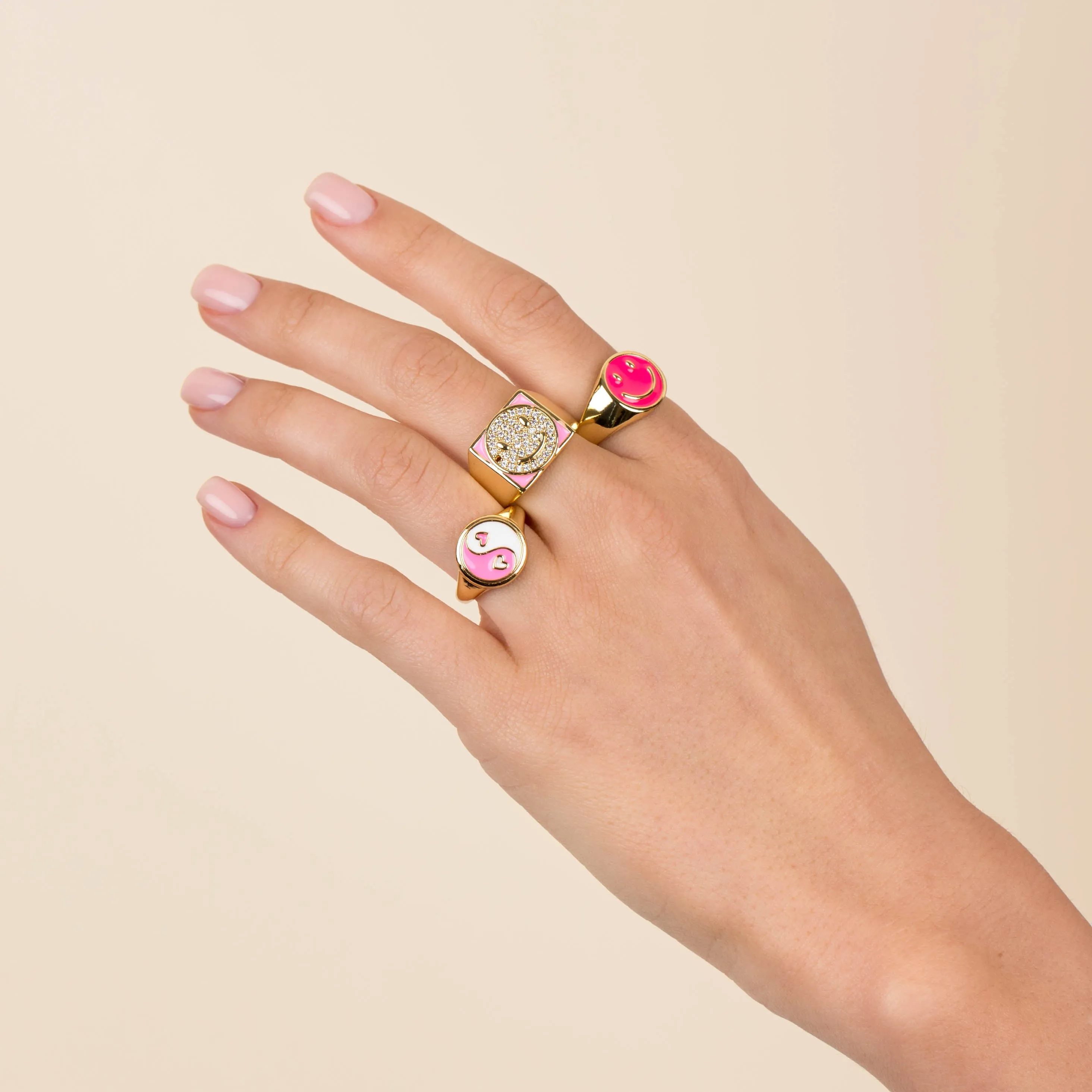 Pavé Smiley Face Enamel Chunky Ring