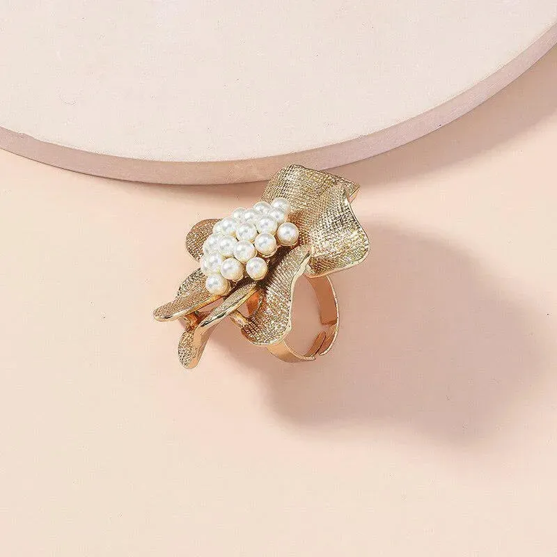 Pearl Flower Rings for Women Retro Simple Adjustable Opening Finger Ring Party Trendy Jewelry Accessories Gifts