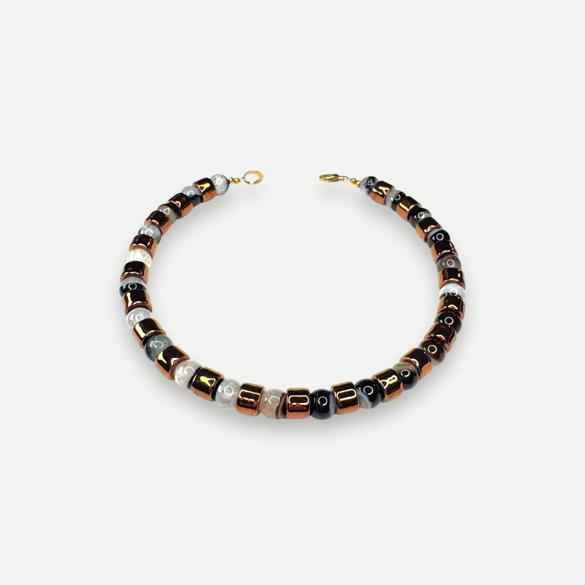 PENNY & AGATE SUNDRY.  BEAD ONE.