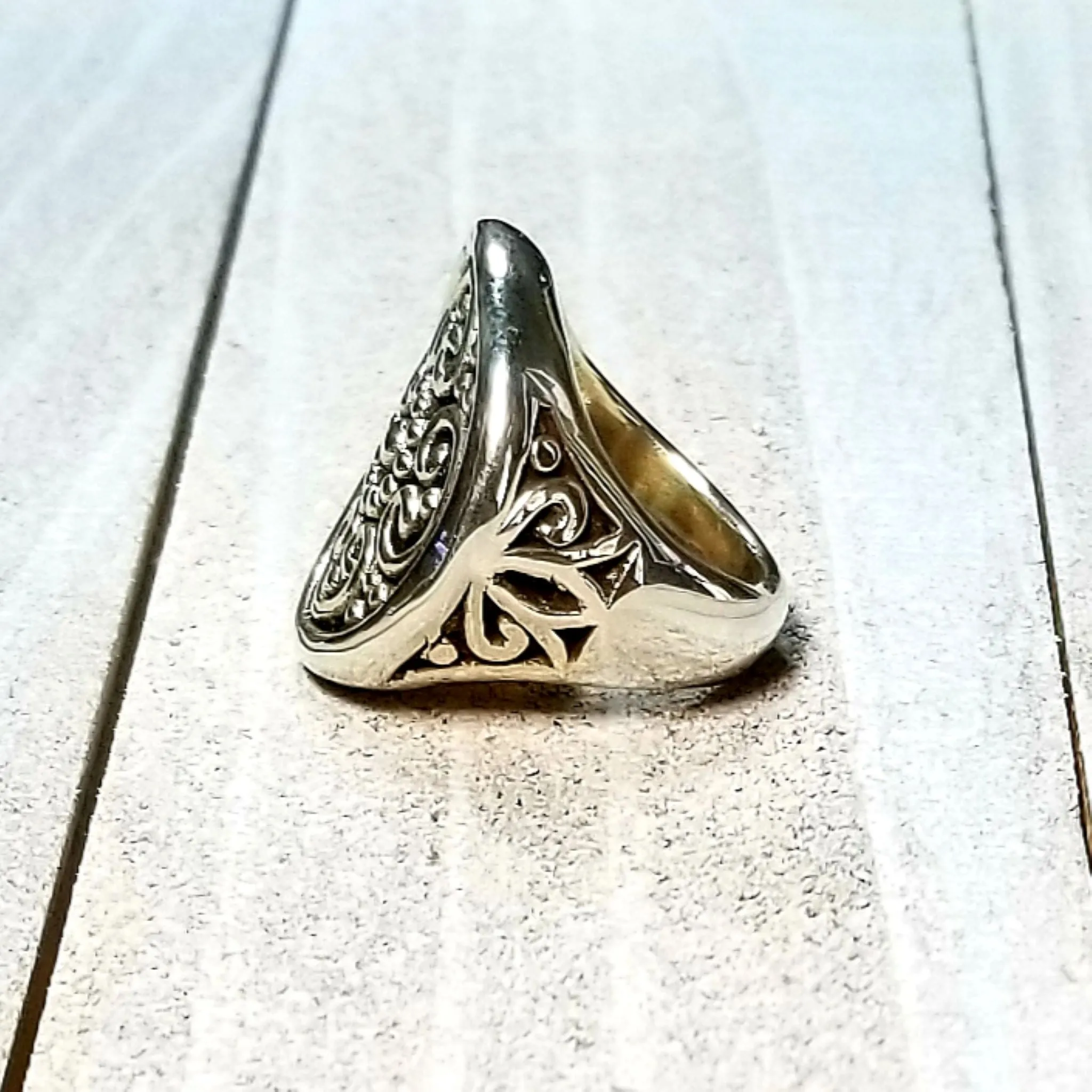 "Signet"