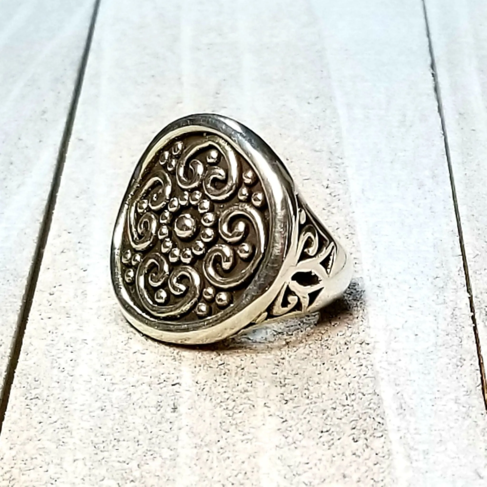 "Signet"
