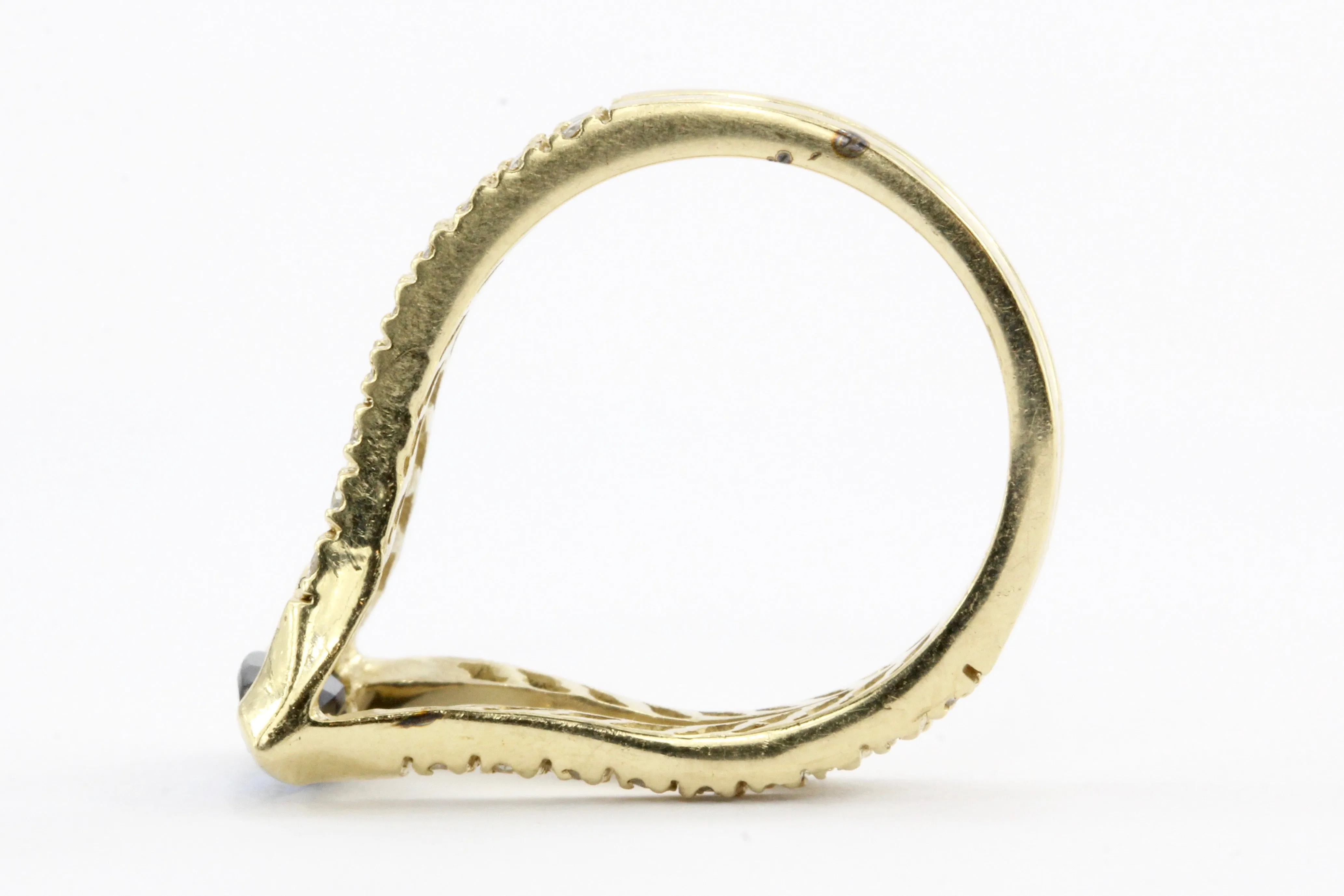 Retro 14k Gold .70 Carat Natural Blue Sapphire & Diamond Ring