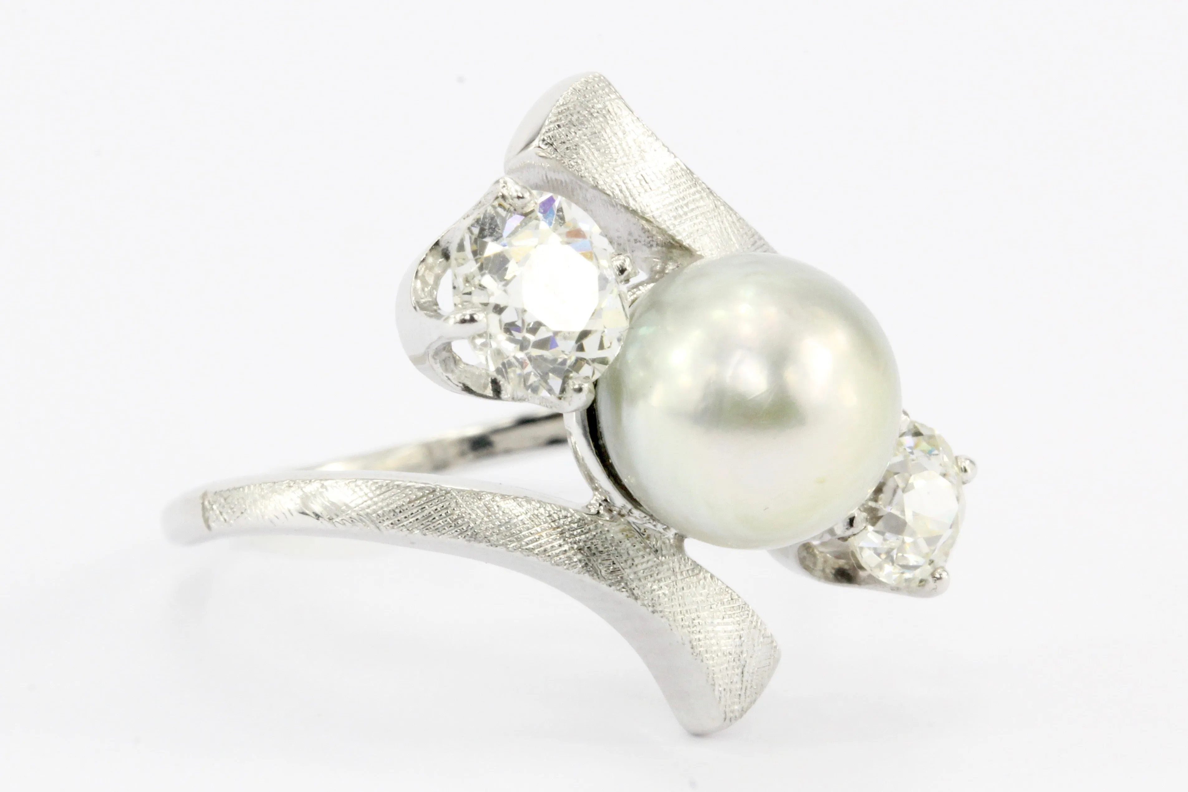 Retro 14K White Gold Old European Diamond & 8.6mm Silver Pearl Ring