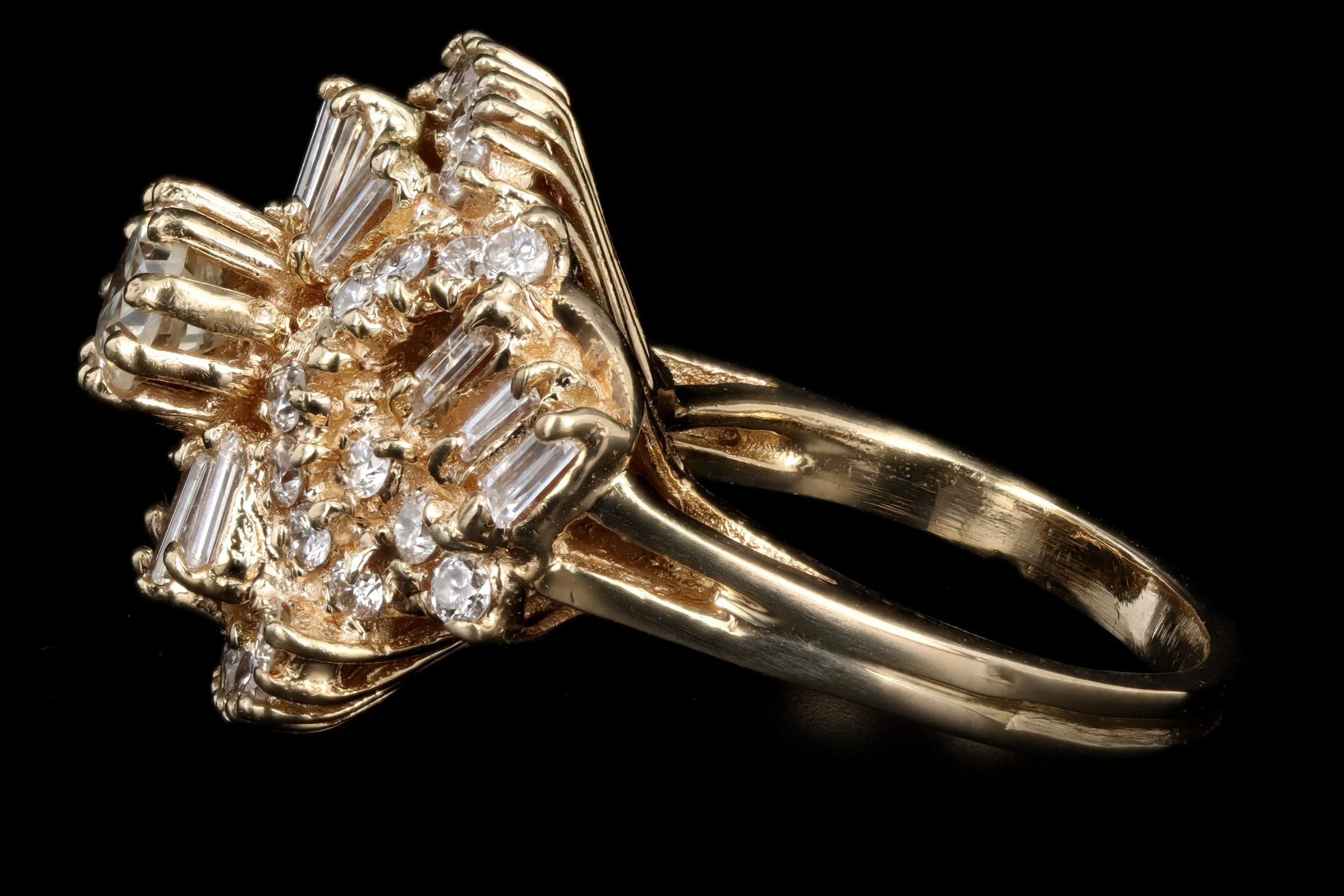 Retro 14K Yellow Gold 2.50 Carat Total Weight Diamond Swirl Ring