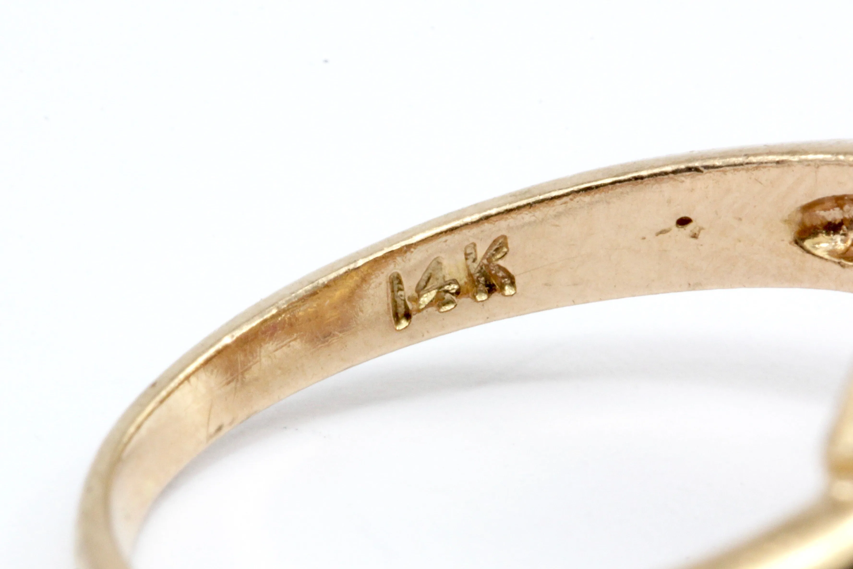 Retro 1940s 14K Rose Gold Diamond and Ruby Stylized Bow Ring Size 7