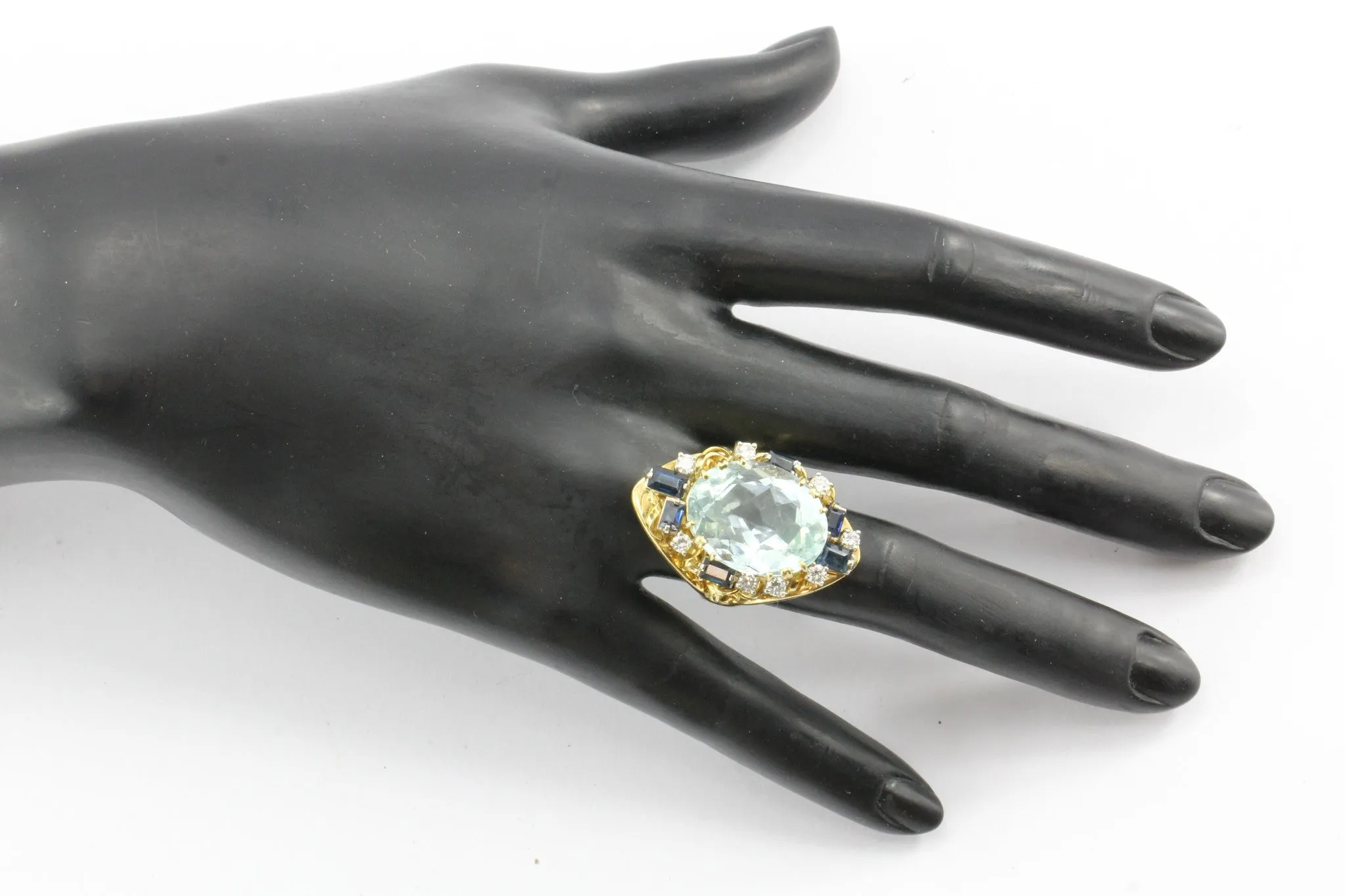 Retro American Modern 18K Gold Aquamarine Sapphire Diamond Chunky Cocktail Ring
