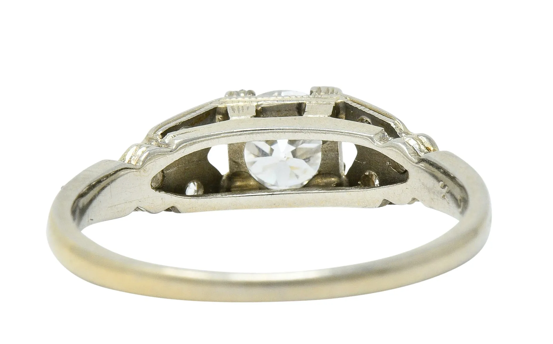Retro Diamond 18 Karat White Gold Engagement Ring