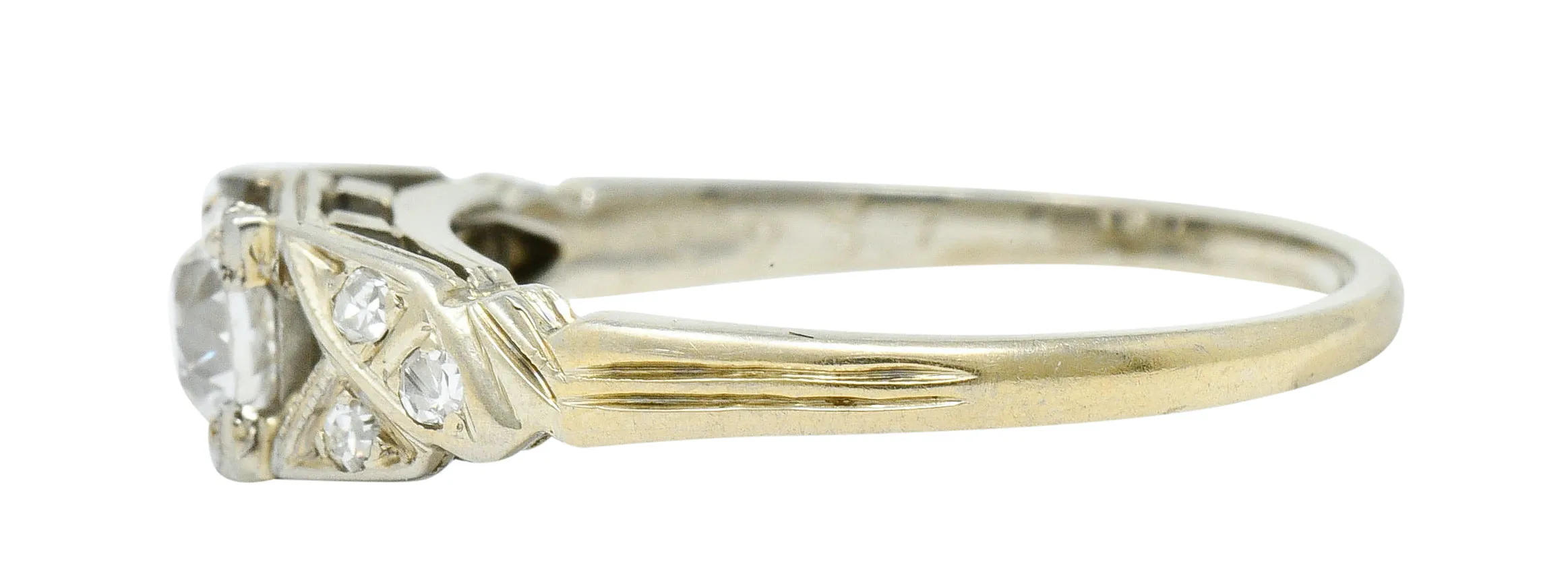 Retro Diamond 18 Karat White Gold Engagement Ring