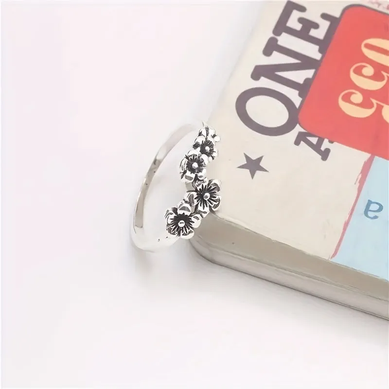Retro Flower Student's Ring Men's & Women's Jewelry