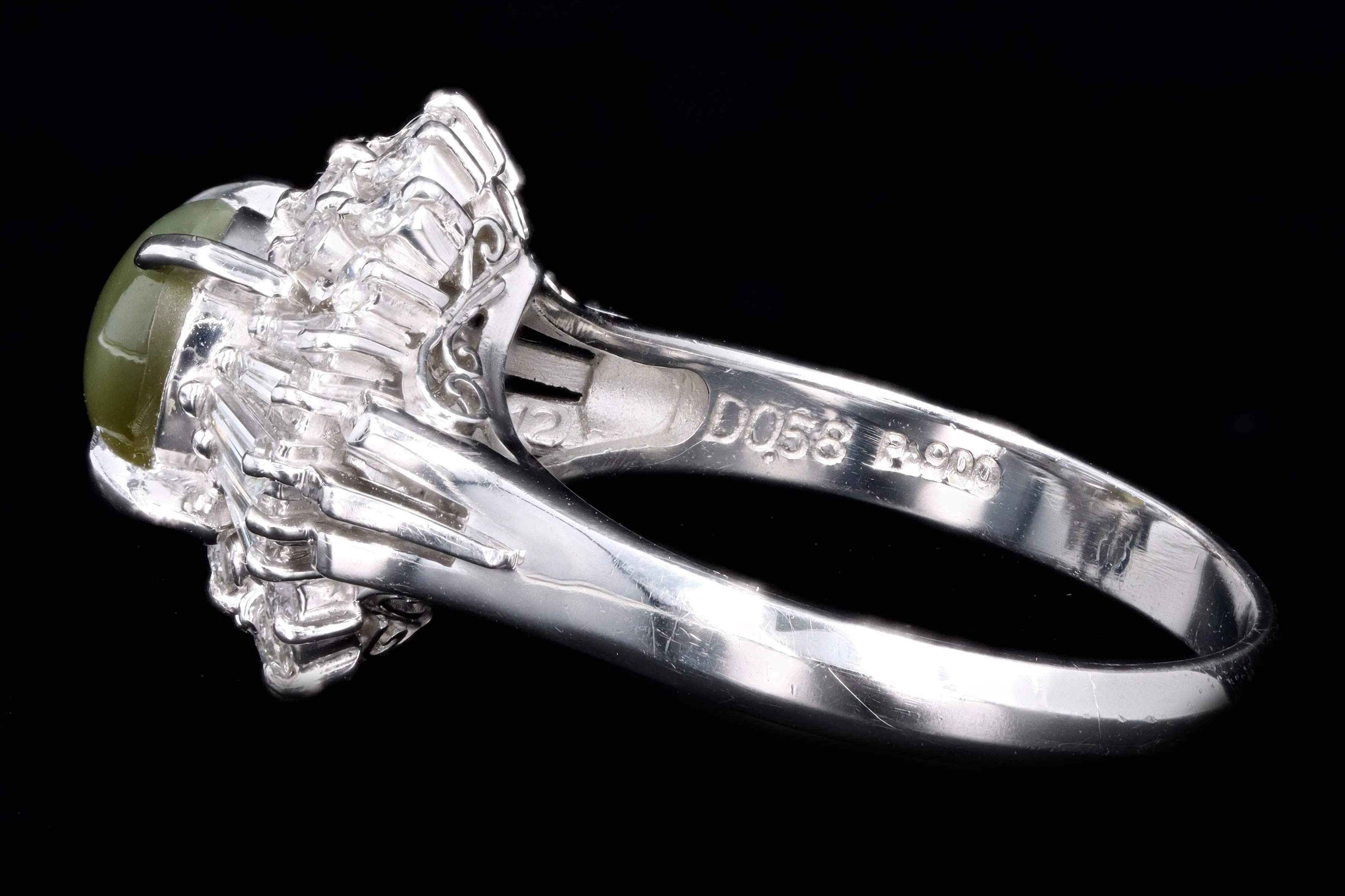 Retro Platinum 1.19 Carat Cat's Eye Chrysoberyl & Diamond Ring