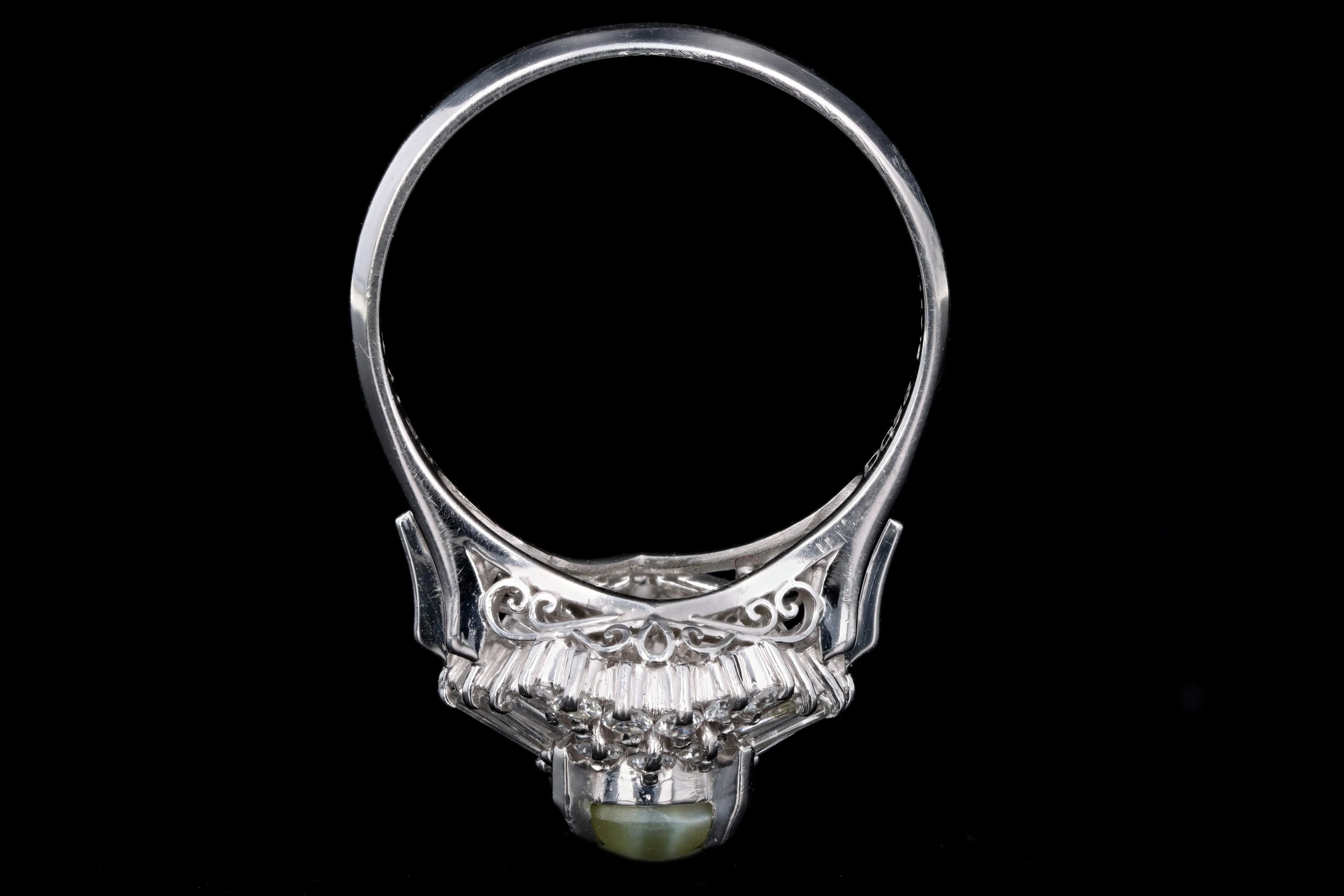 Retro Platinum 1.19 Carat Cat's Eye Chrysoberyl & Diamond Ring