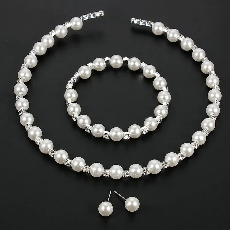 Rhinestone Choker Necklaces Torques Collar Women Statement Jewelry Girl Imitation Pearls Necklace