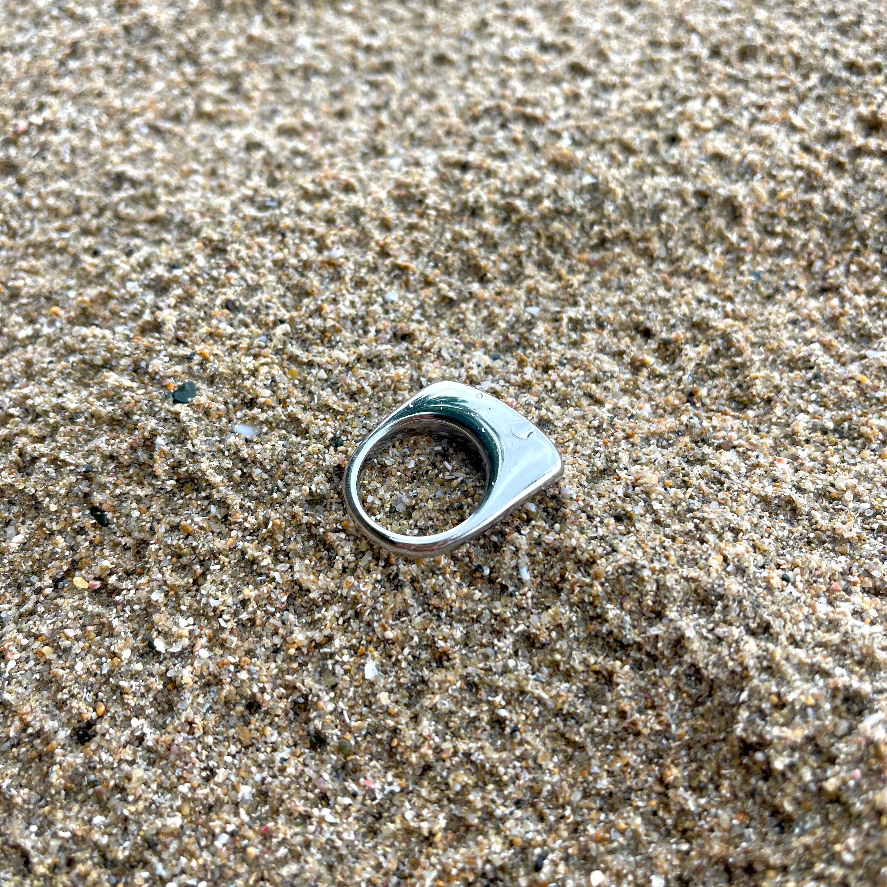 Rompe Olas Ring
