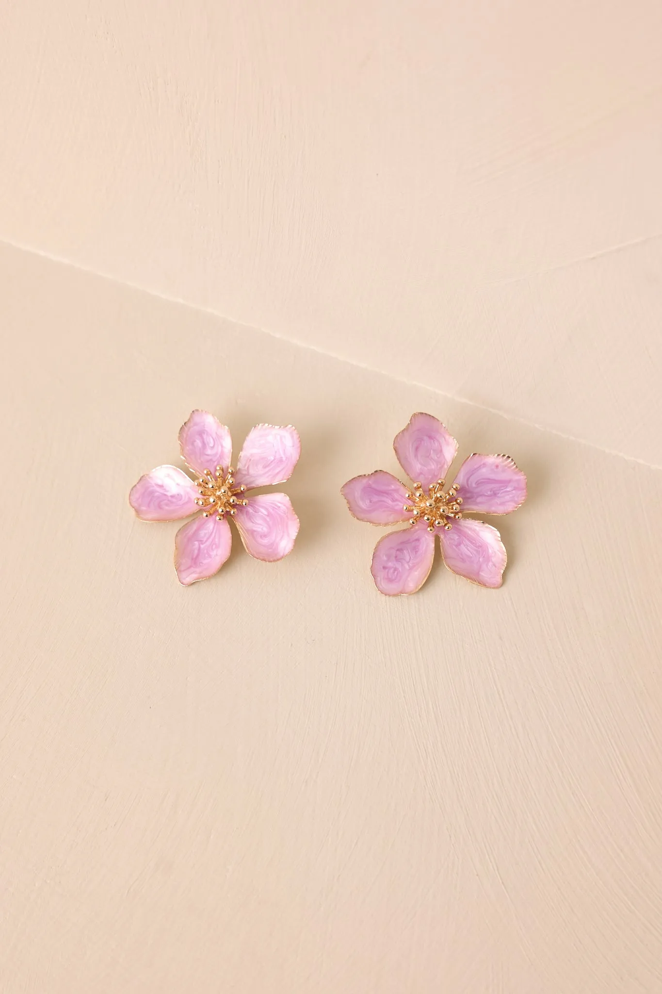 Rooftop Garden Lavender Pearlescent Flower Earrings
