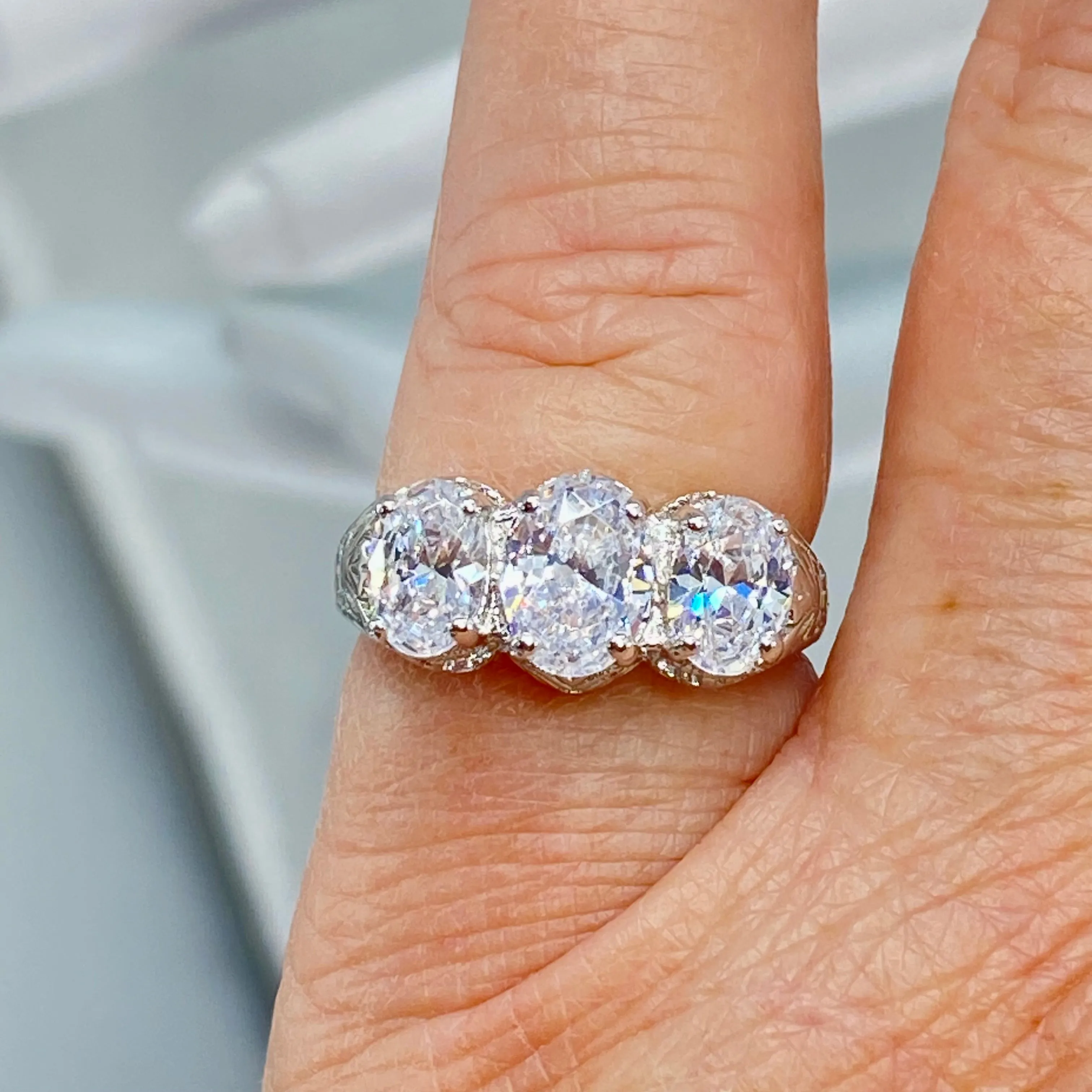 Sparkling Trinity Ring, Natural White Topaz or CZ, 3 Gem Retro Jewelry #D41