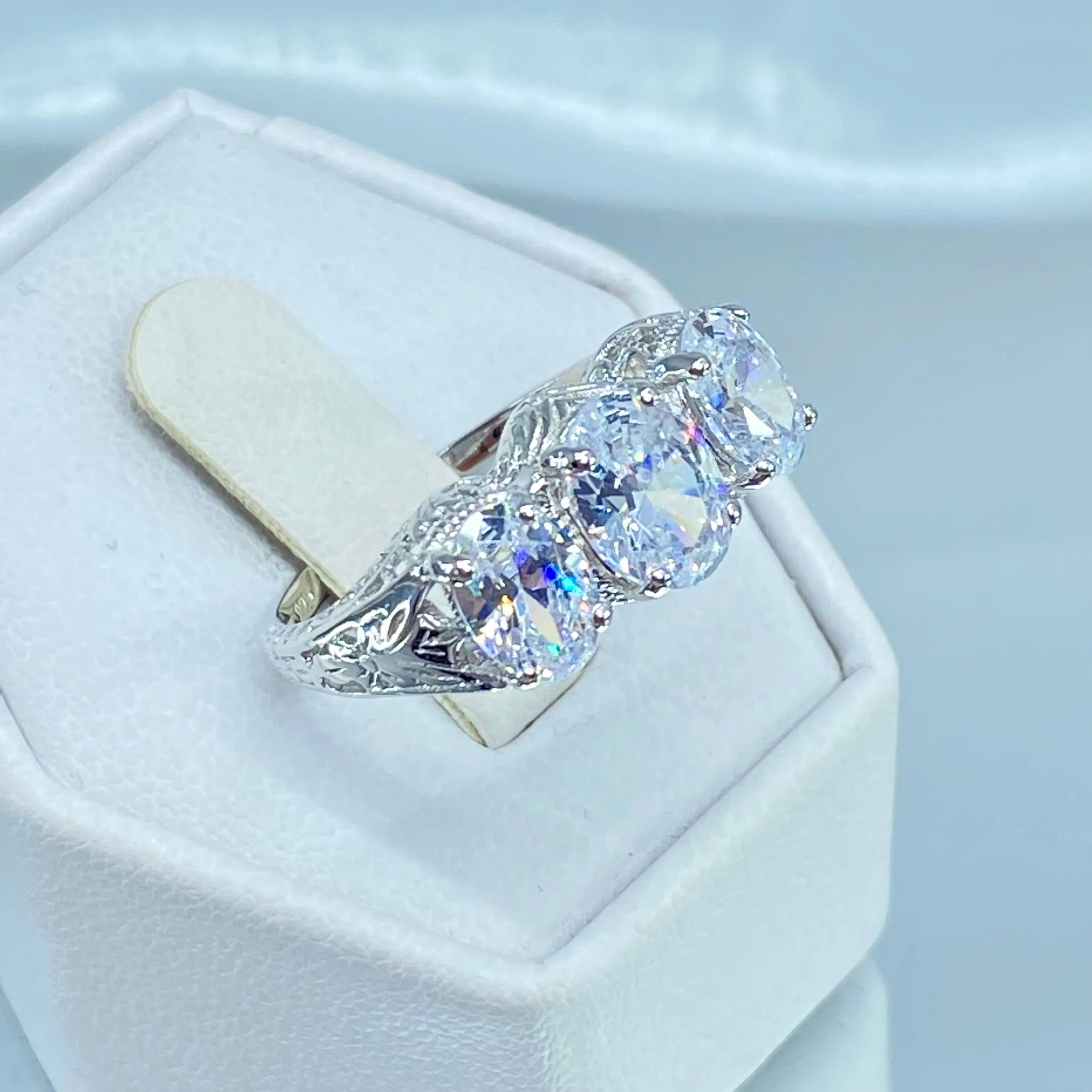 Sparkling Trinity Ring, Natural White Topaz or CZ, 3 Gem Retro Jewelry #D41