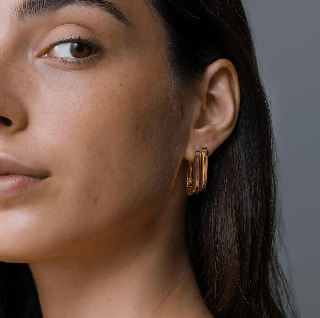 U-Link Earrings in High Polish Gold