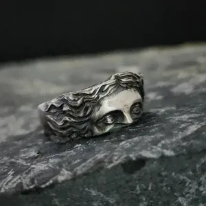 Venus Mask Adjustable Ring | Gothic Streetwear Accessory