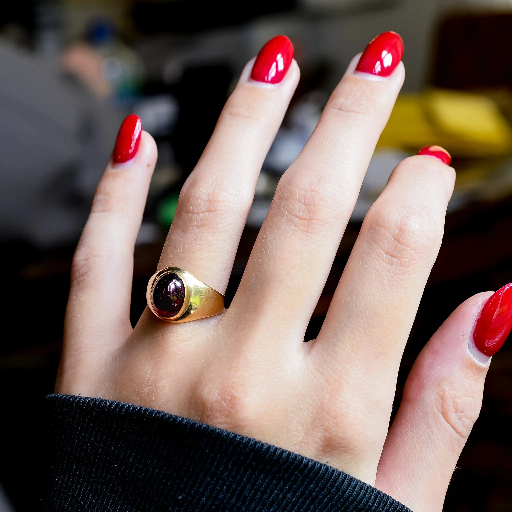 Victorian Garnet Cabochon Ring