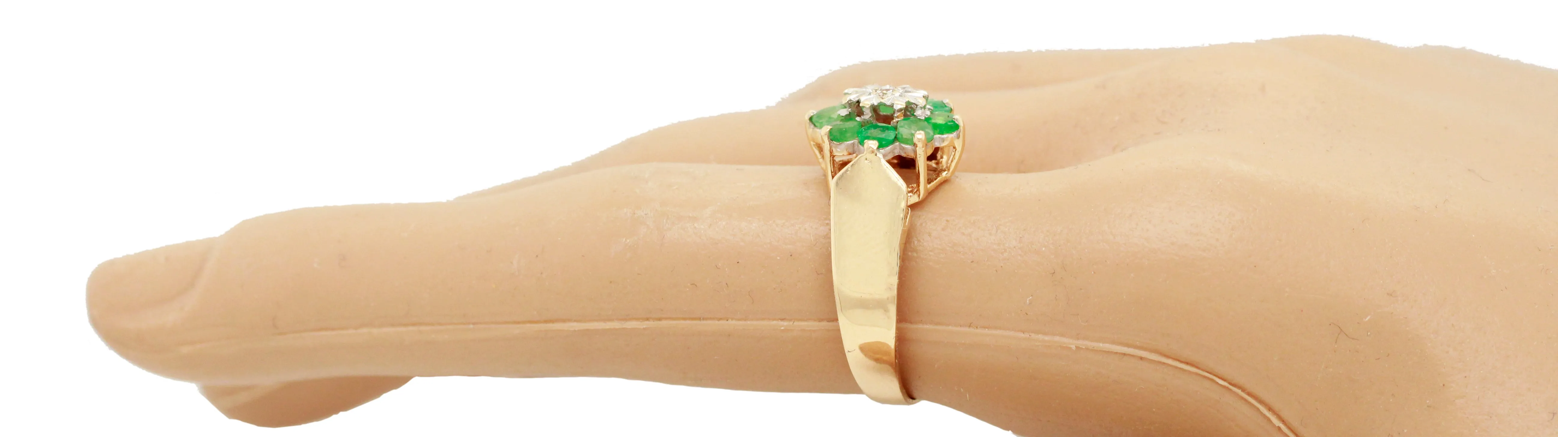 Vintage 0.80ctw Cluster Diamond & Emerald Ring - 14k Yellow Gold Band - Size 7