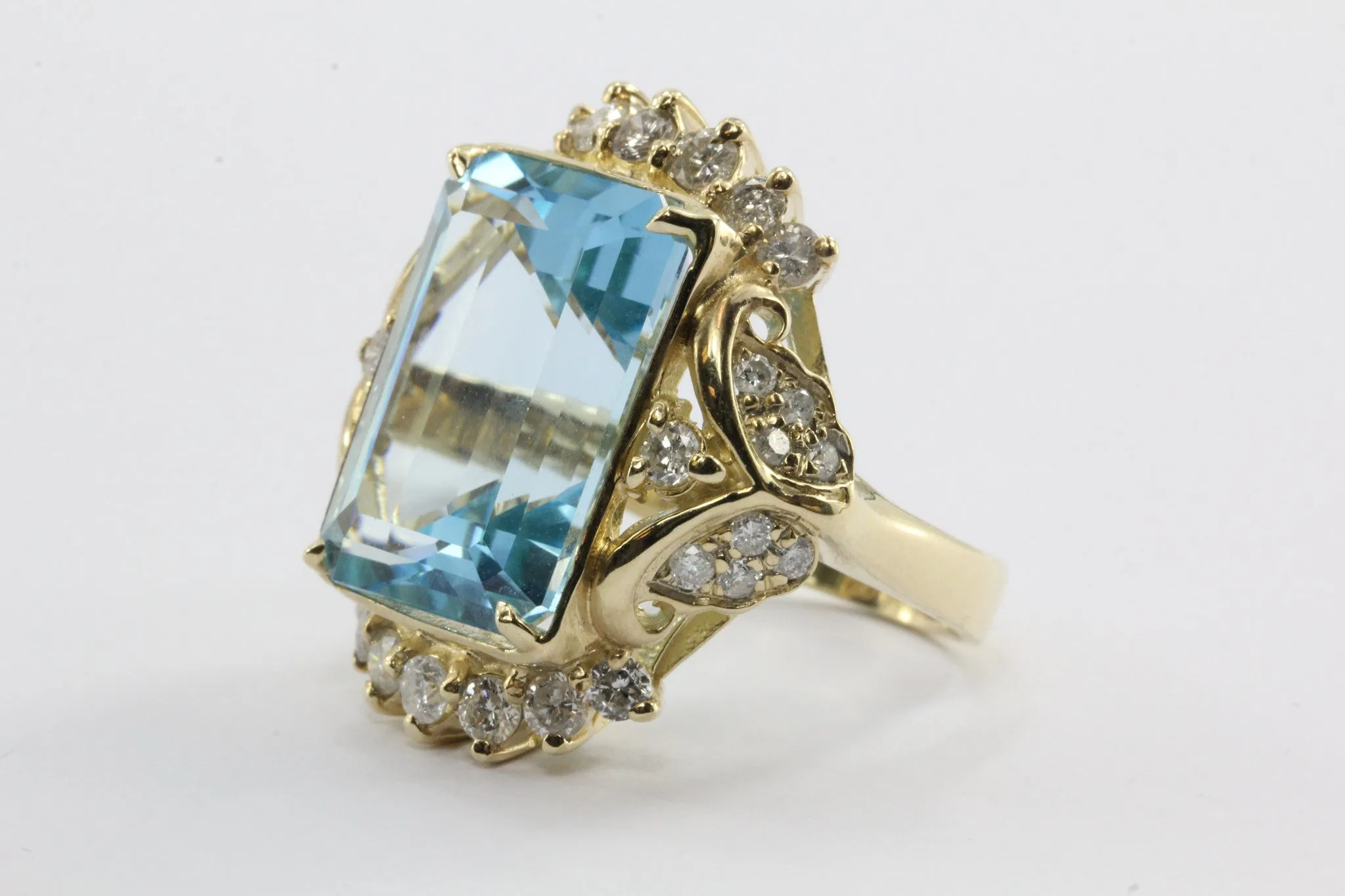 Vintage 14K Gold Swiss Blue Topaz & Diamond Large Chunky Cocktail Ring
