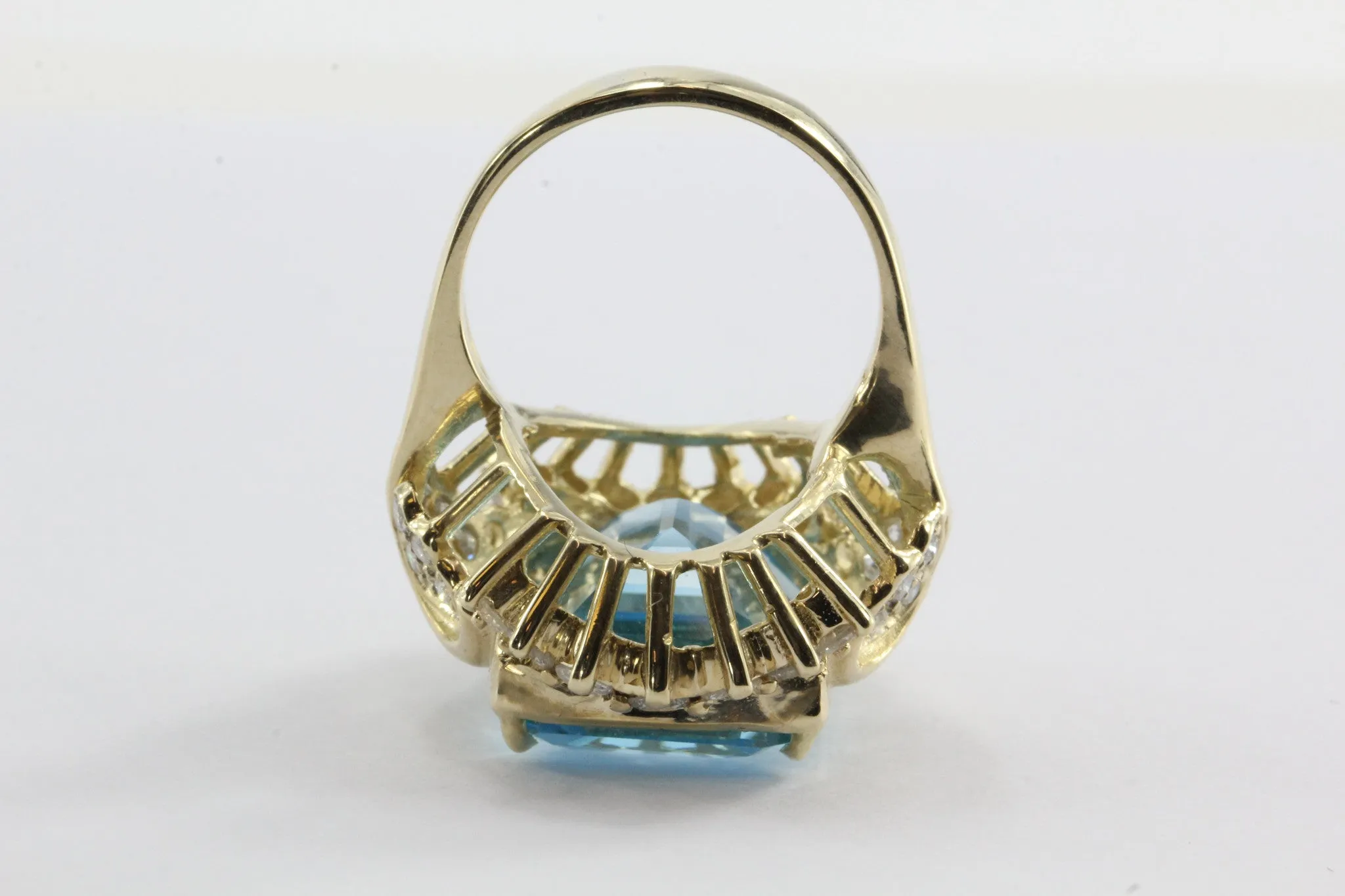 Vintage 14K Gold Swiss Blue Topaz & Diamond Large Chunky Cocktail Ring