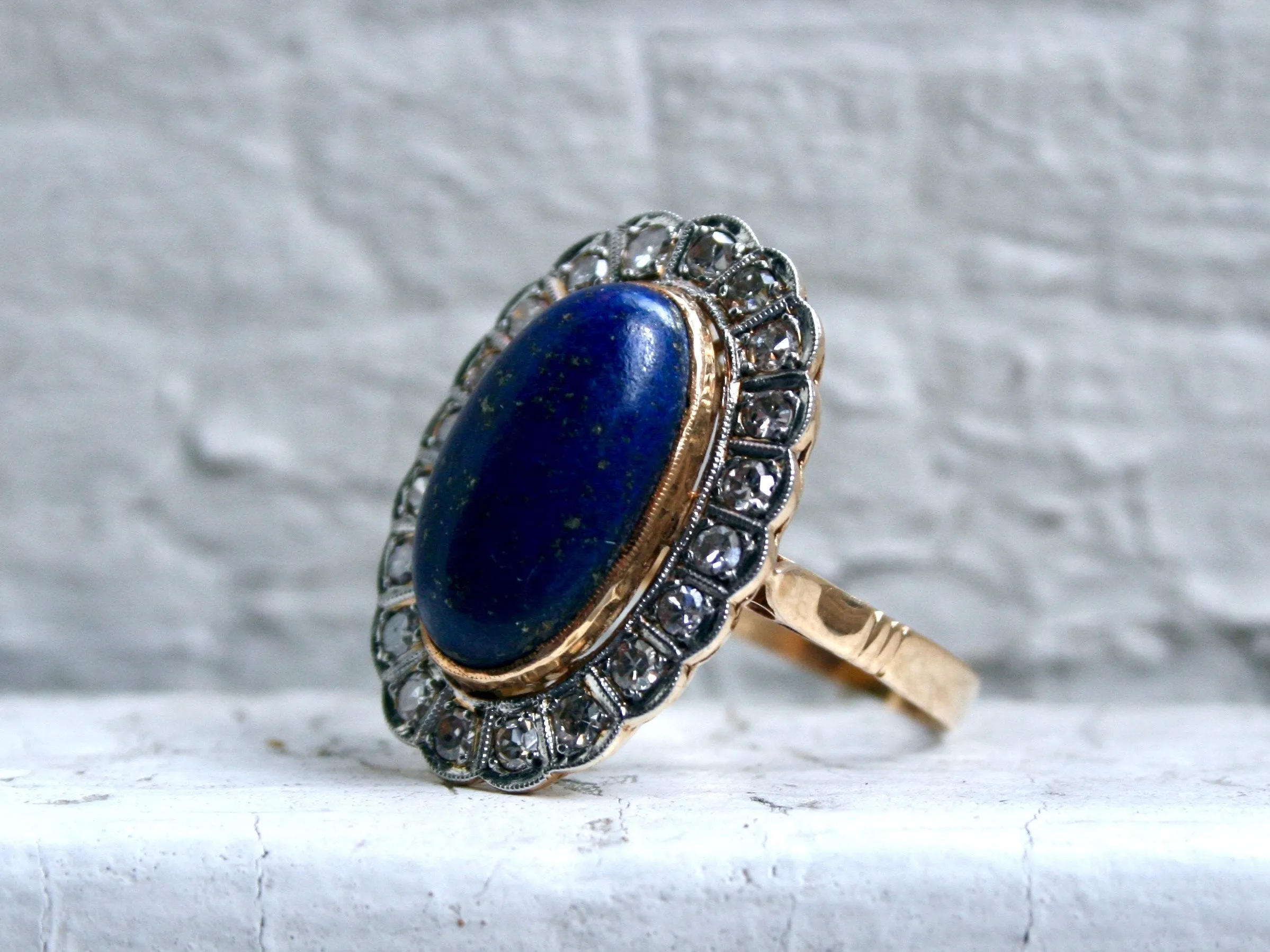Vintage 18K Yellow Gold Diamond Halo Lapis Ring engagement Ring - 8.60ct.