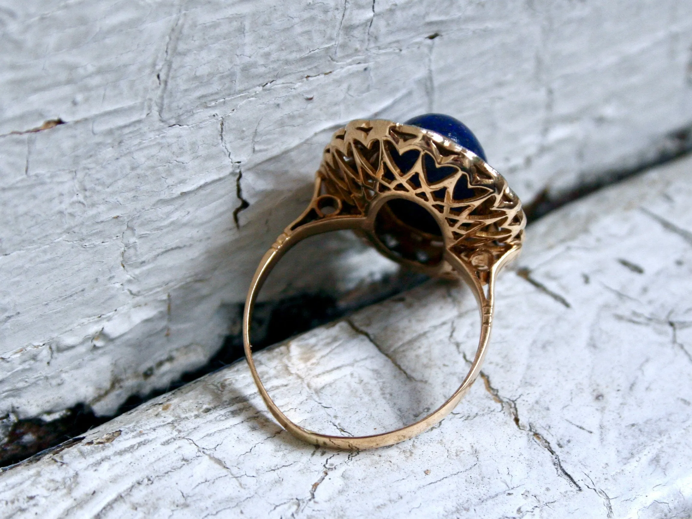 Vintage 18K Yellow Gold Diamond Halo Lapis Ring engagement Ring - 8.60ct.