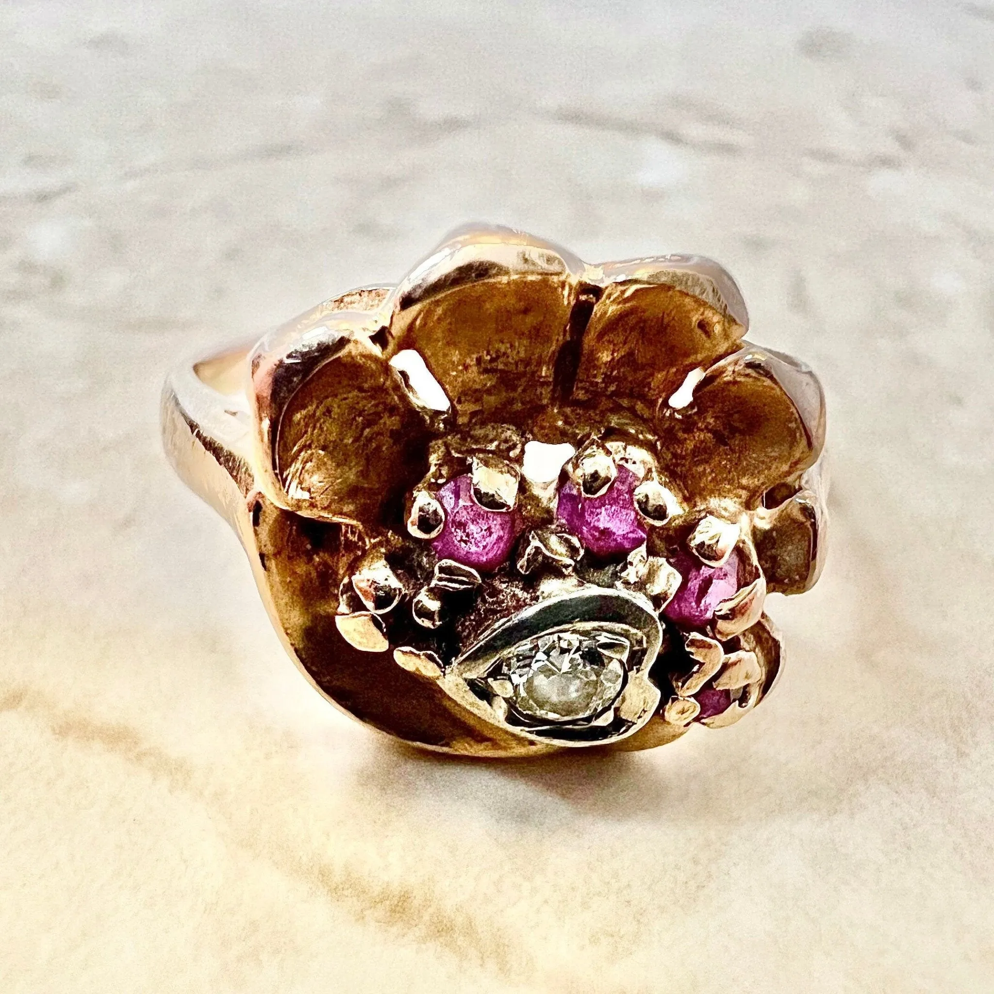 Vintage 1940’s Retro 14 Karat Rose Gold Diamond & Ruby Heart Seashell Ring