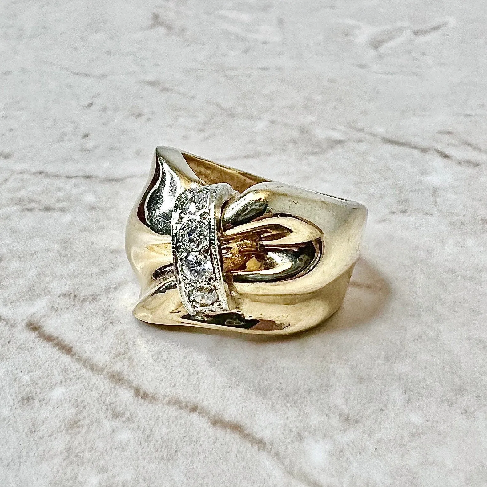Vintage 1940’s Retro Era 14 Karat Yellow Gold 0.30 Carat Diamond Ring