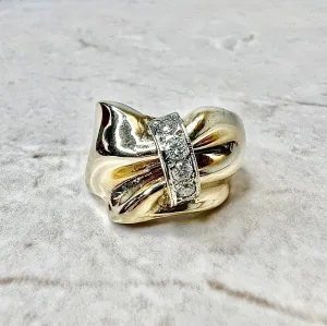 Vintage 1940’s Retro Era 14 Karat Yellow Gold 0.30 Carat Diamond Ring